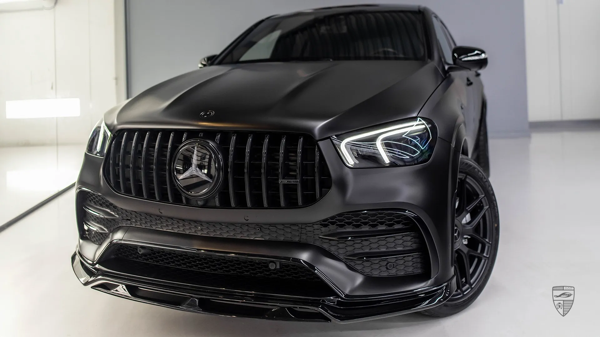 Obsidian Black GLE 53 AMG C167 — statement SUV on wheels with sporty and brutal visual impact