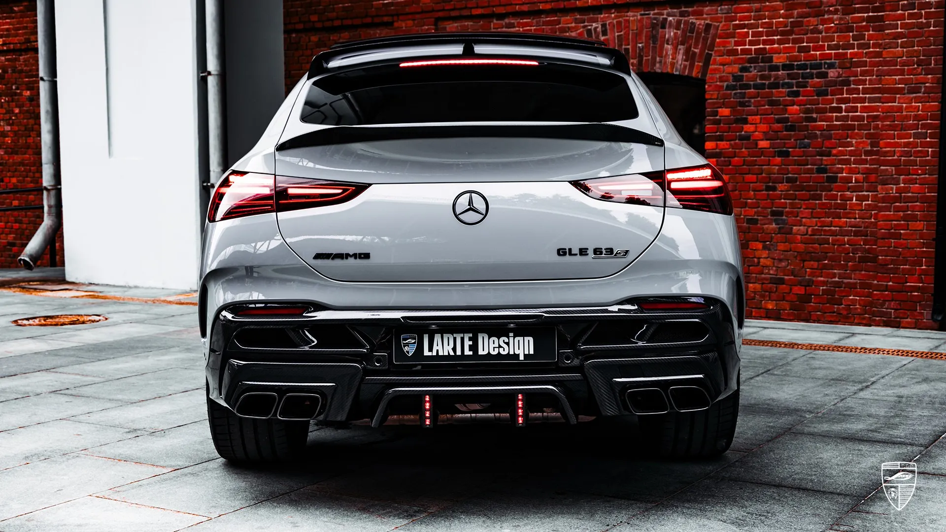 Mercedes GLE 63s AMG – Handgefertigter Alpine Grey Stil 2026 Mercedes GLE 63s AMG – exklusive Details und handgefertigte Modifikationen