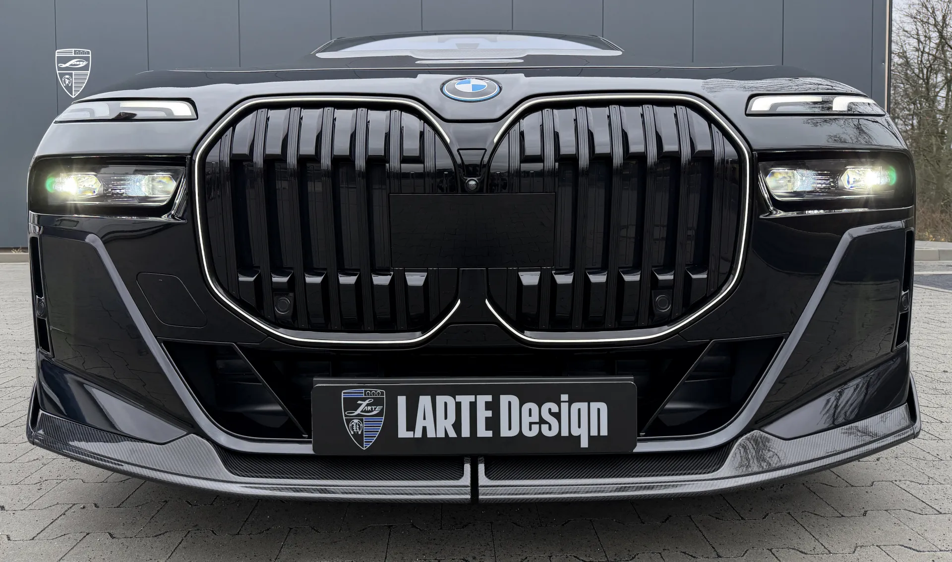 Carbon splitter for your BMW 7 Series G70 760i in the appearance package by LARTE Design