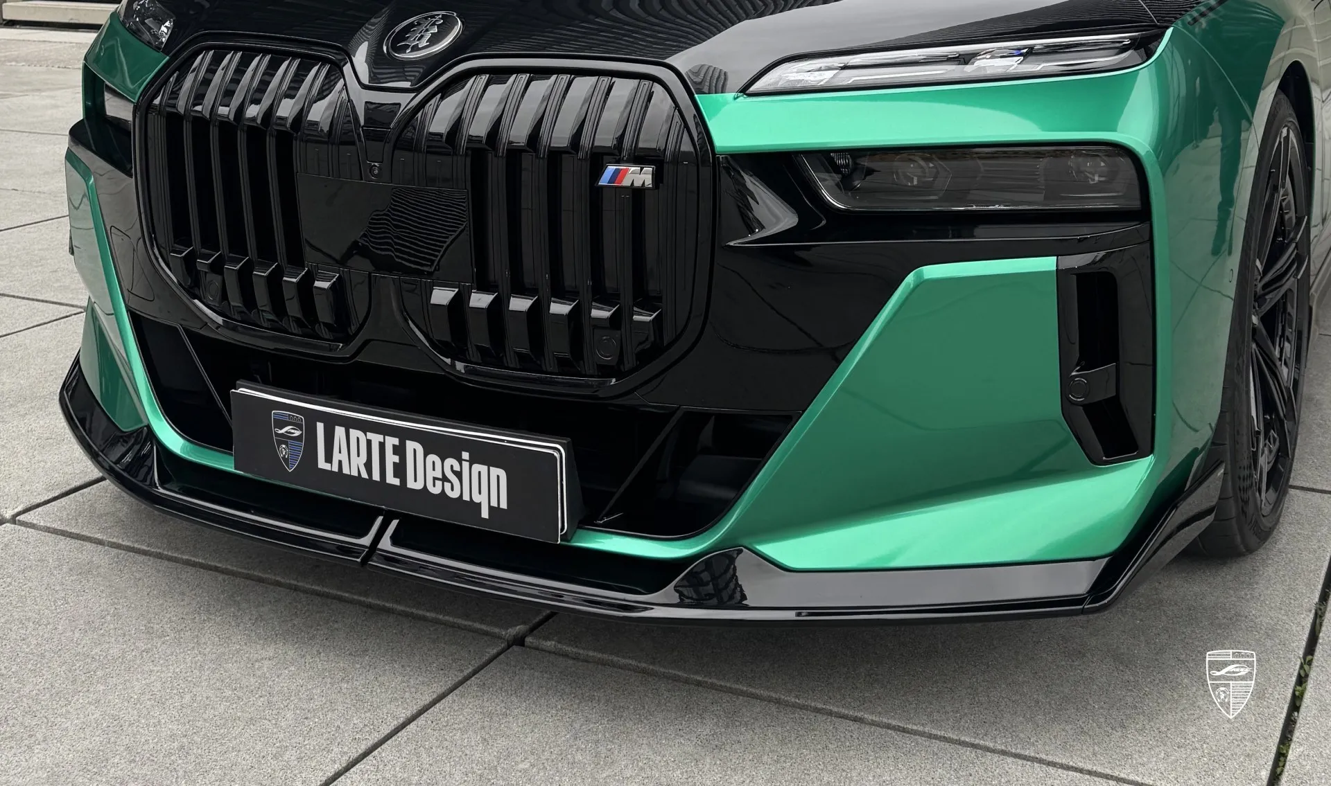 Front splitter upgrade for your sedan BMW 7 Series G70 760i from LARTE Design
