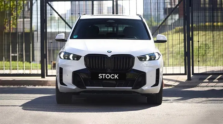 Front view on a BMW X5 G05 LCI Facelift 2023 with a body kit giving the car a custom appearance