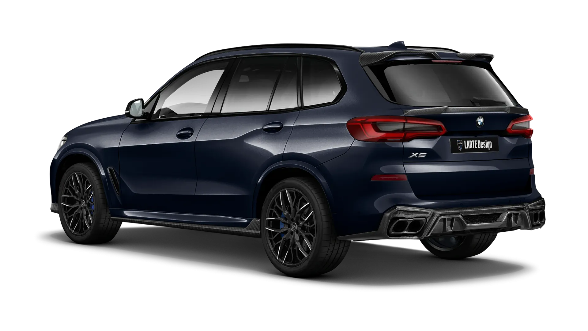 BMW X5 G05 2019 - 2023 mit Karbon-Karosserie-Kit: Rückansicht in Carbon Black