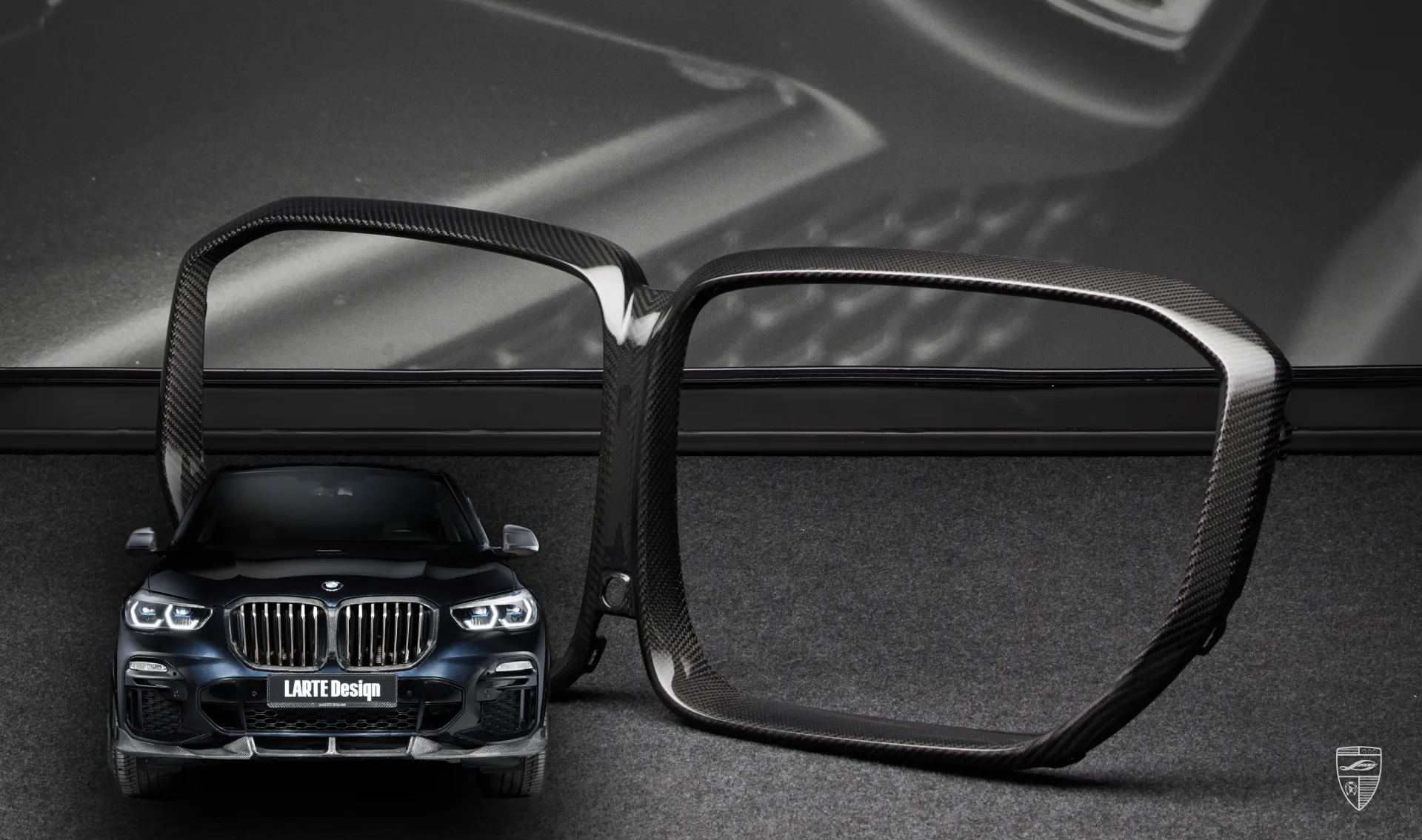 Grille trim upgrade for the family car BMW X5 G05 from LARTE Design