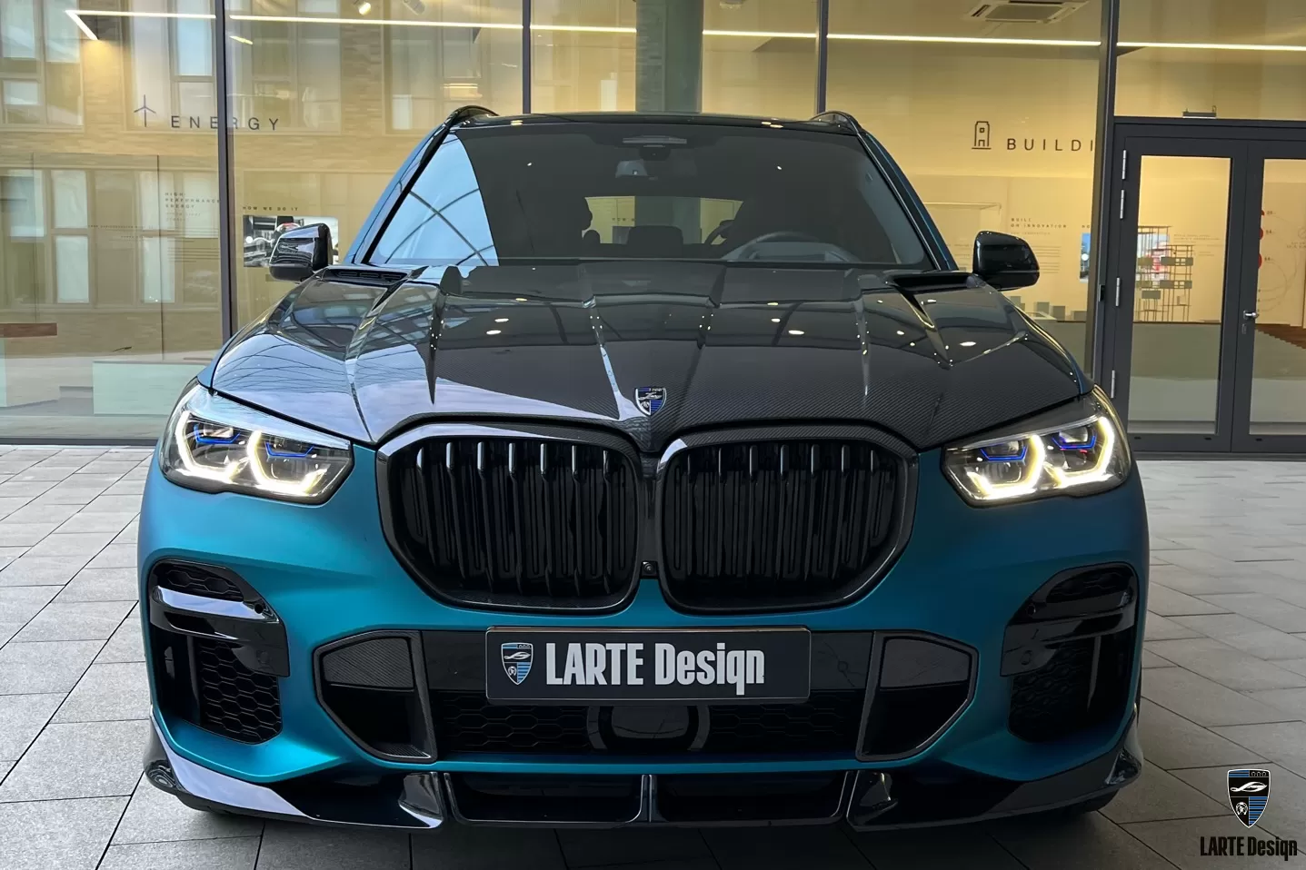 Carbon hood for BMW X5 G05 by LARTE Design