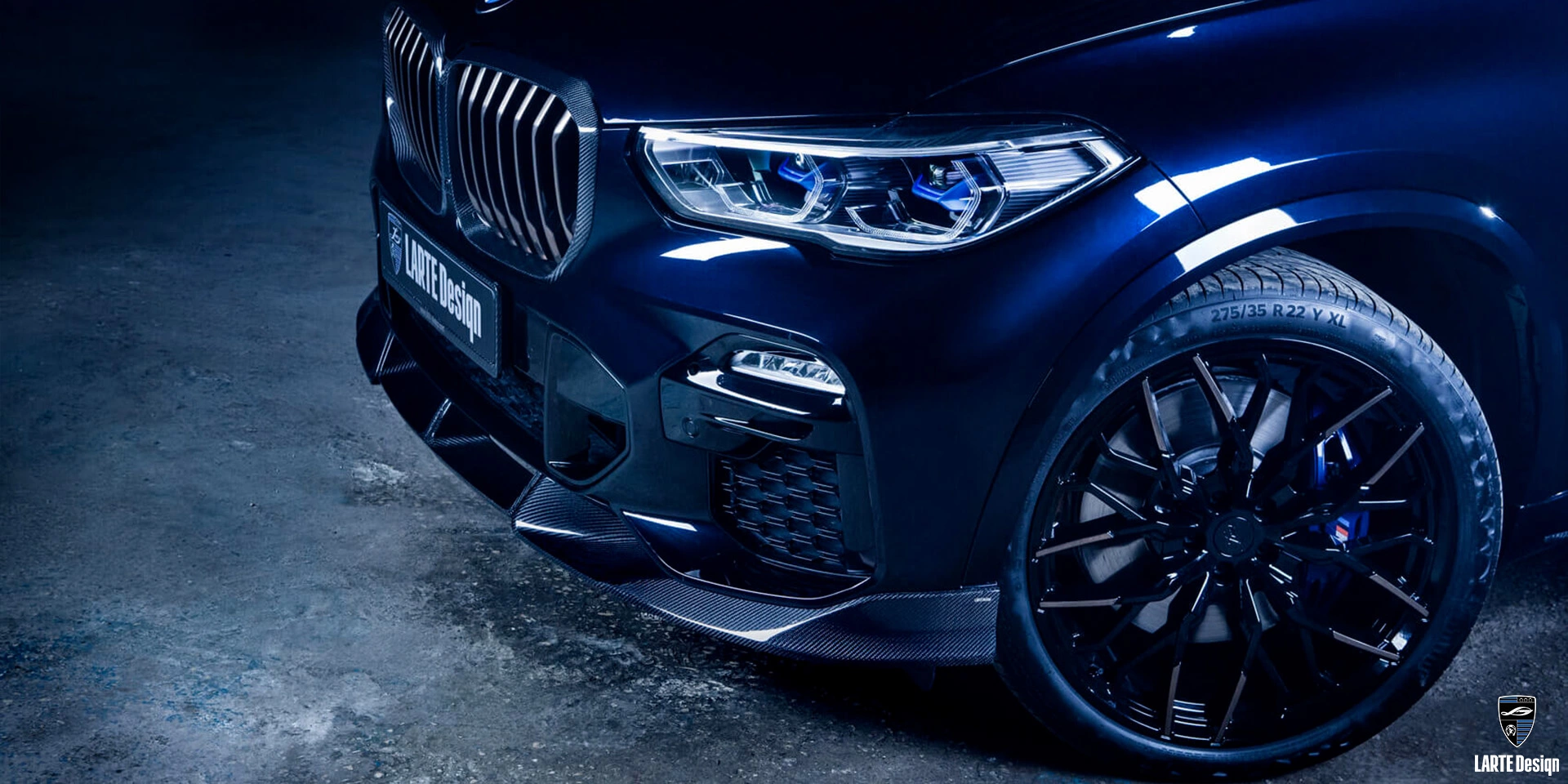 Holen Sie sich einen Frontsplitter aus Kohlefaser für den LARTE Performance BMW X5 M Sport G05 in Tanzanitblau II Metallic