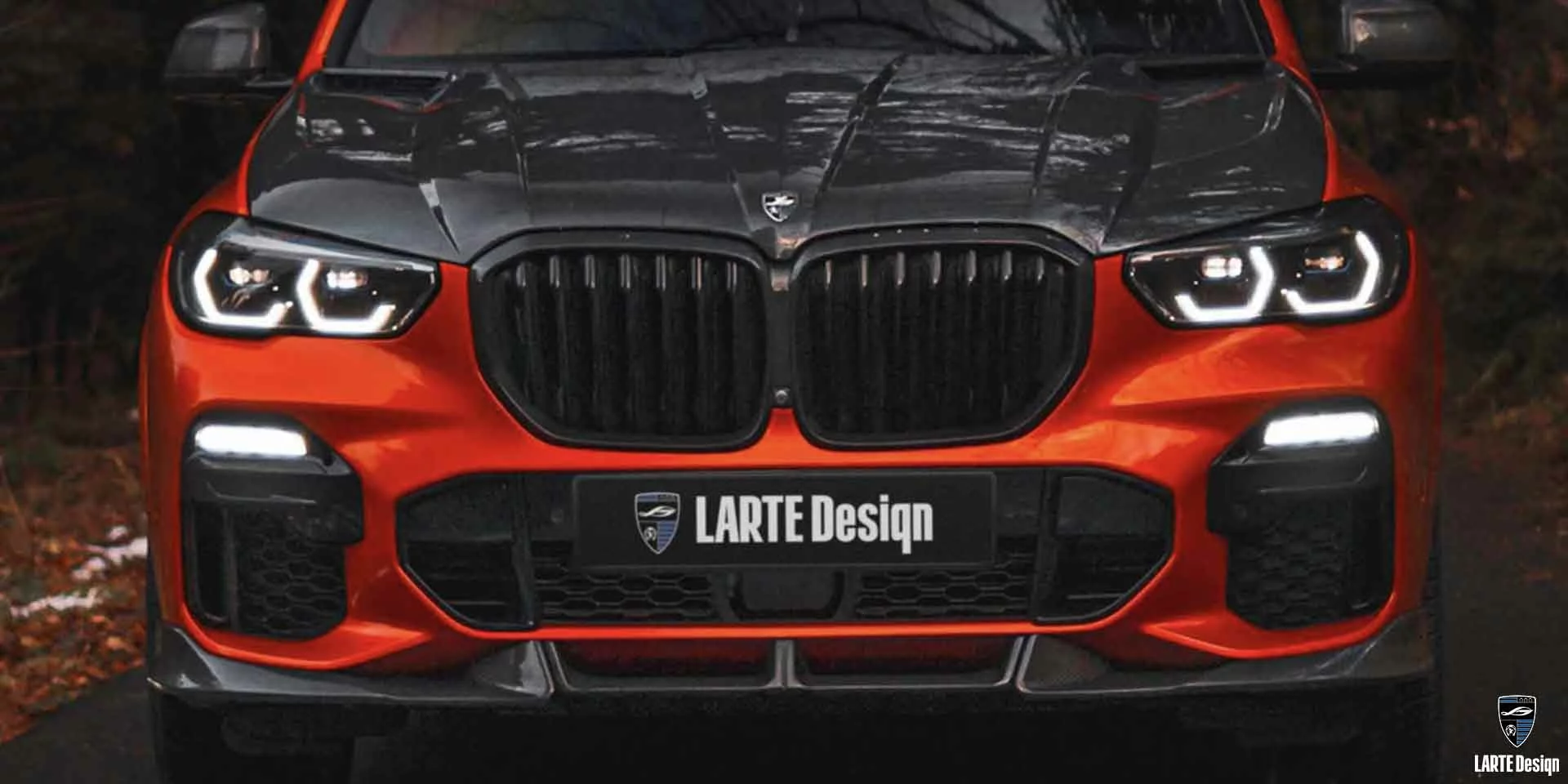 Carbon fiber Front splitter for BMW X5 M sport G05 M50i in a wrap red from LARTE Design