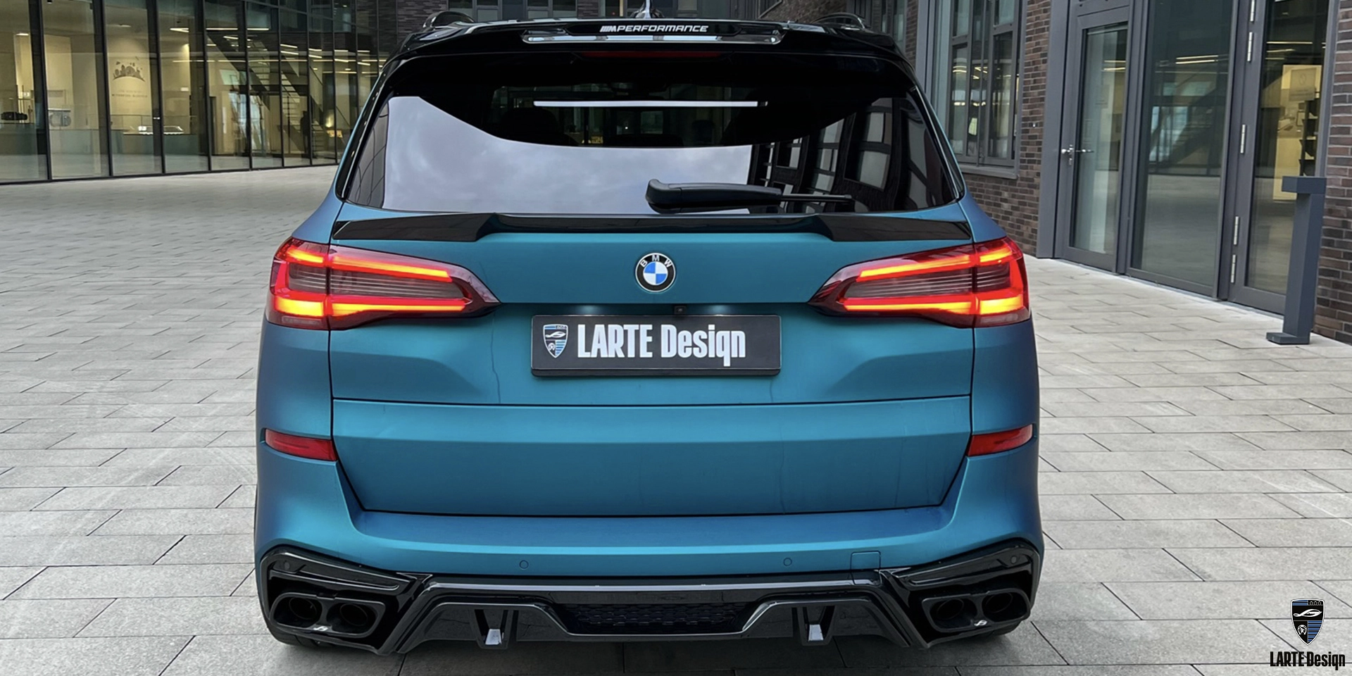 Erwerben Sie ein neues aerodynamisches Kit für den BMW X5 M Sport G05 mit einer Folierung
