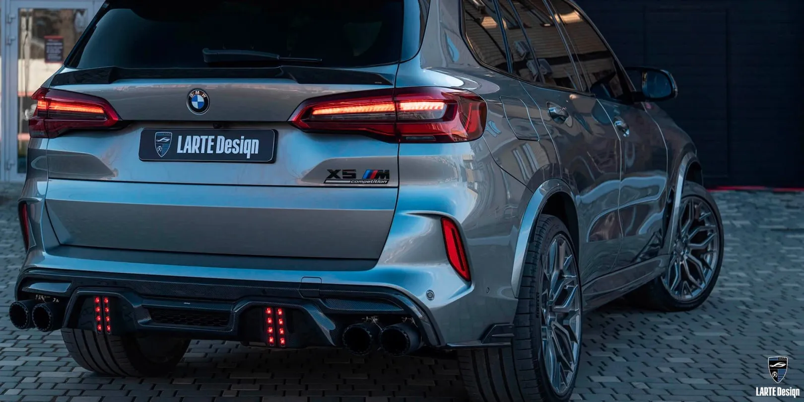 Paket für Kohlefaser-Karosseriekit für den LARTE Performance BMW X5M Competition F95 in Dravitgrau Metallic