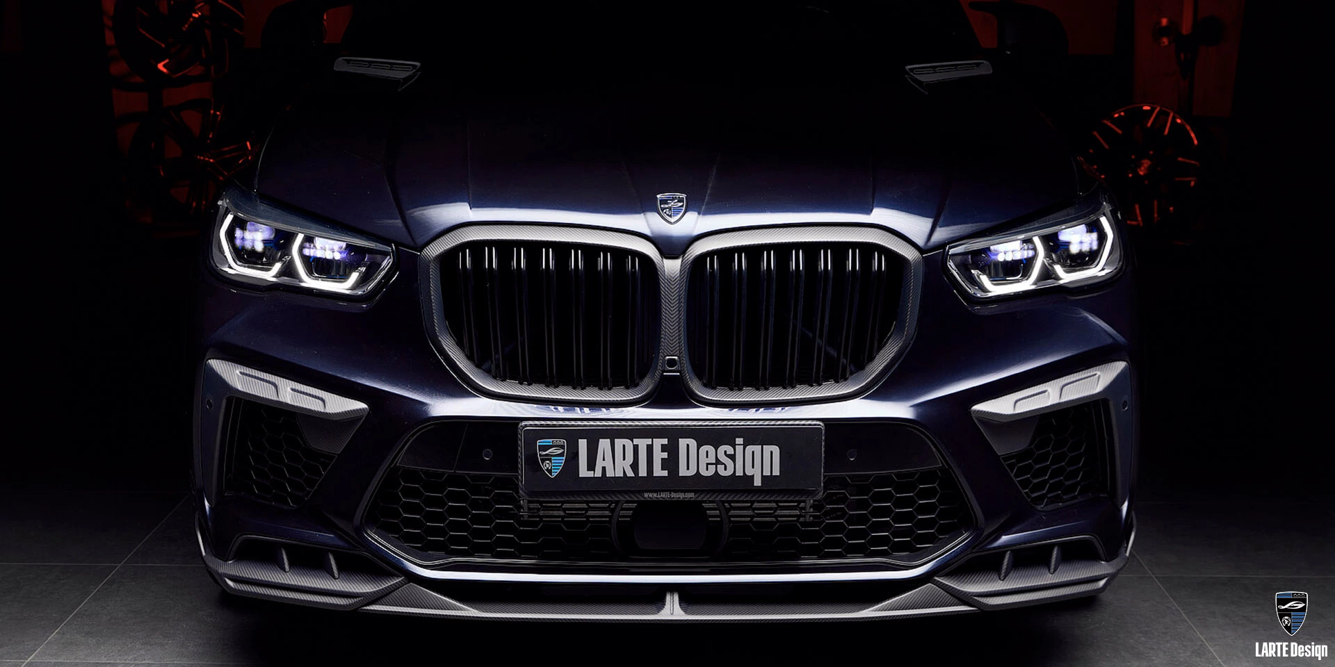 Kaufen Sie ein Tuning-Kit für den LARTE Performance BMW X5M Competition F95 in Tanzanitblau II Metallic