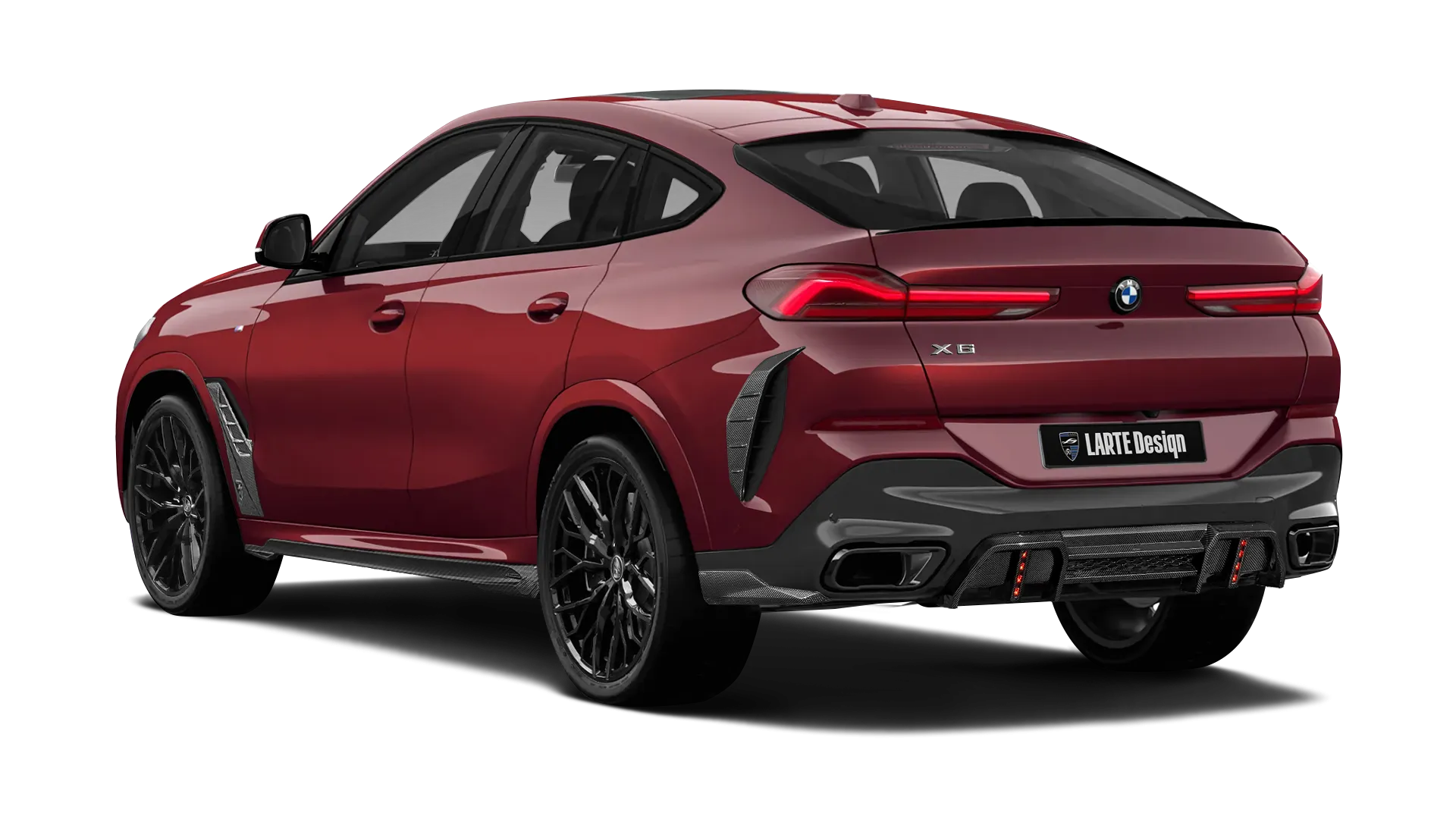 BMW X6 G06 LCI III Facelift mit Karbon-Karosserie-Kit: Rückansicht in Aventurin Rot