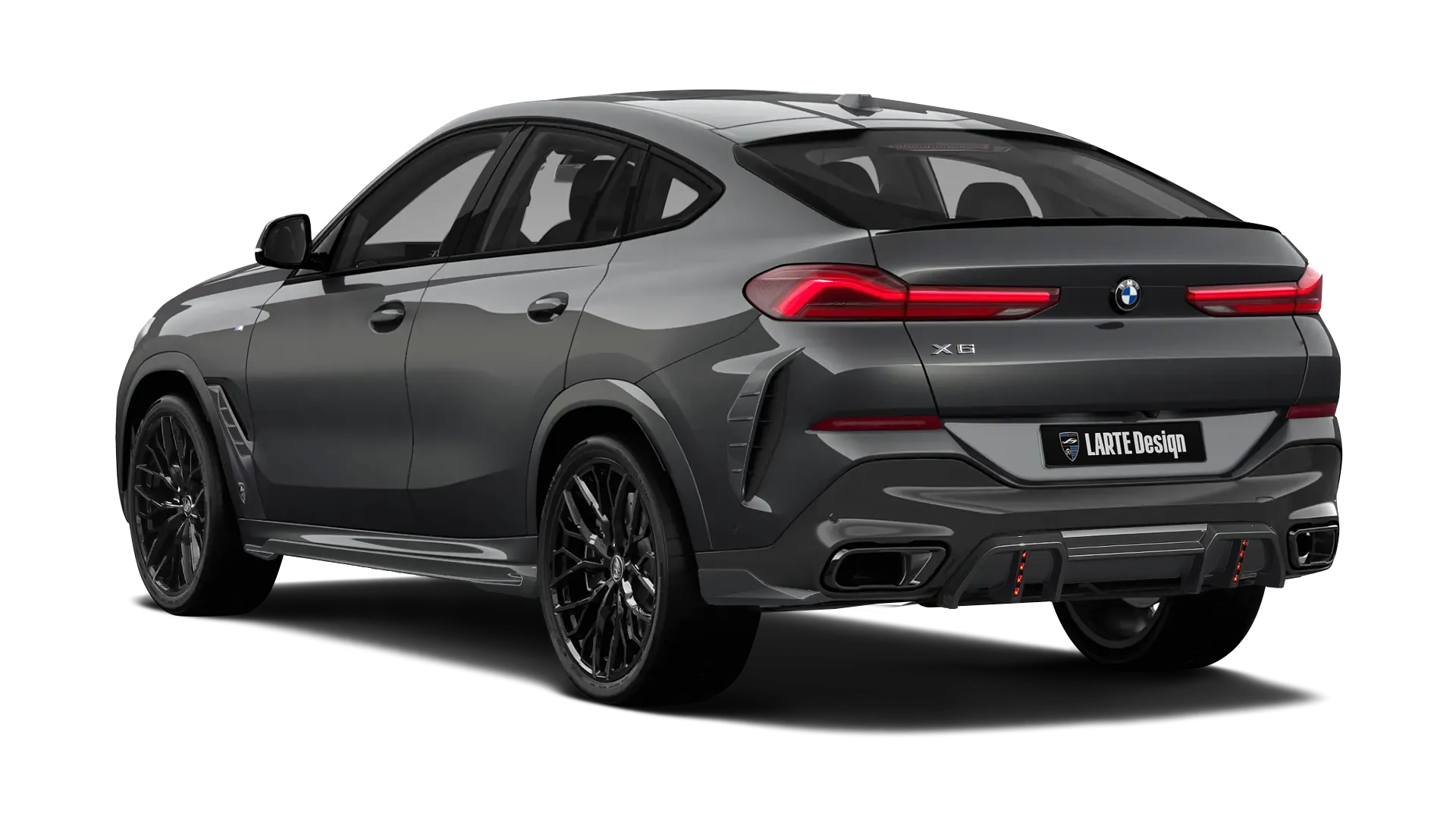 BMW X6 G06 LCI III Facelift mit lackiertem Karosserie-Kit: Rückansicht in Dravit Grau