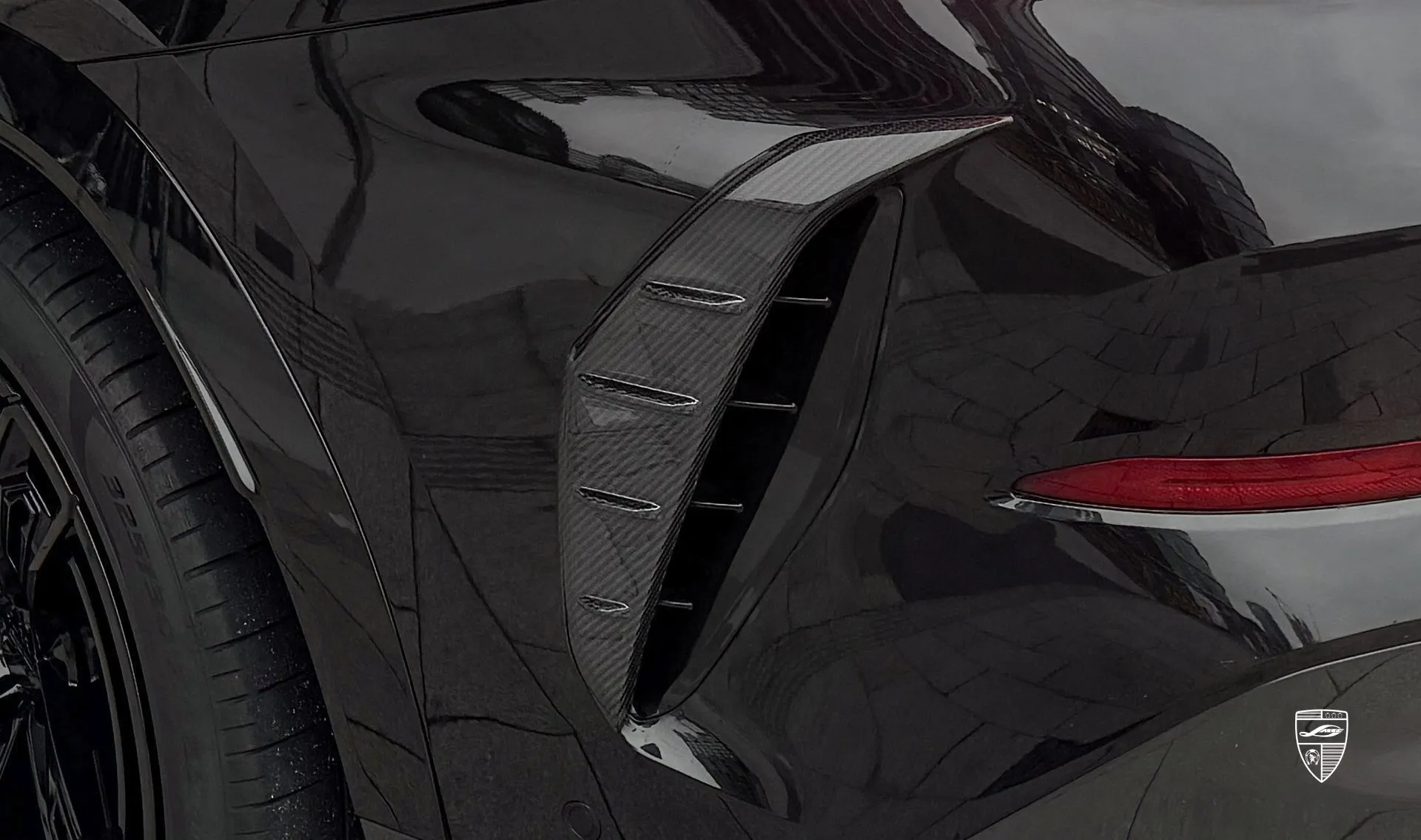 Carbonfaser-Heckschürzeneinsätze Upgrade für Ihren SUV BMW X6 G06 Facelift von LARTE Design