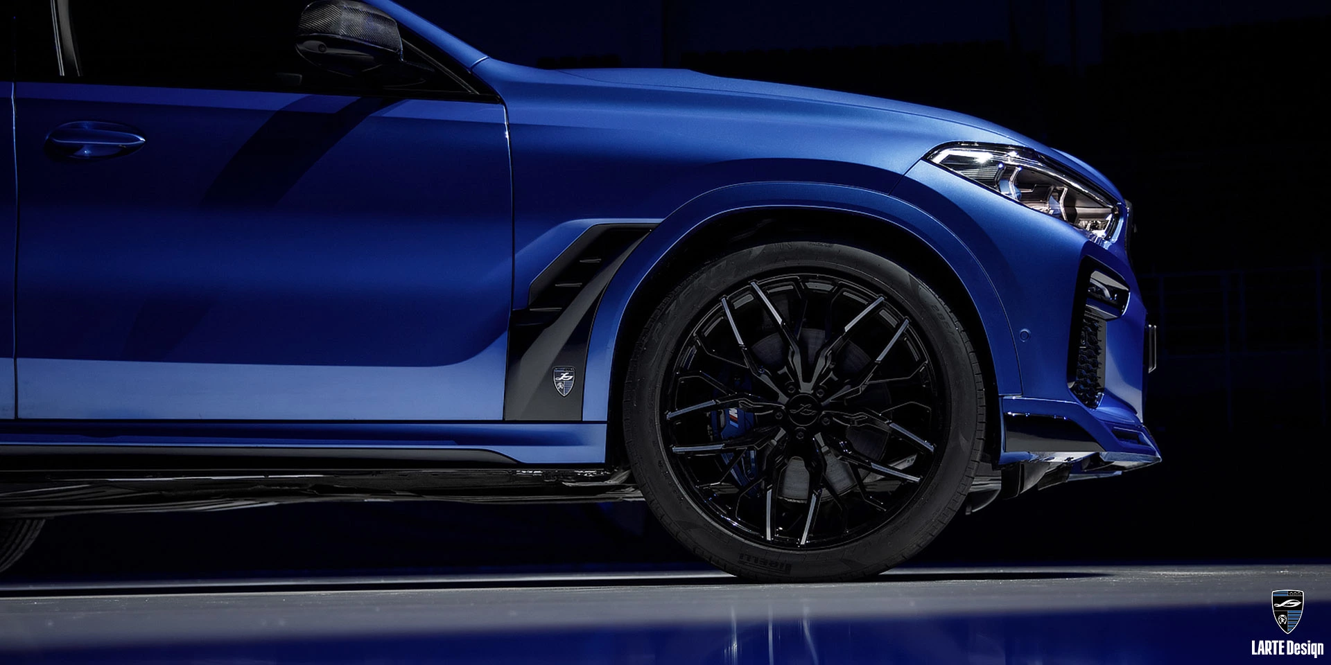 Kaufen Sie Serienschmiederäder aus Carbonfaser für den LARTE Performance BMW X6 M Sport G06 in Phytonic Blue Metallic
