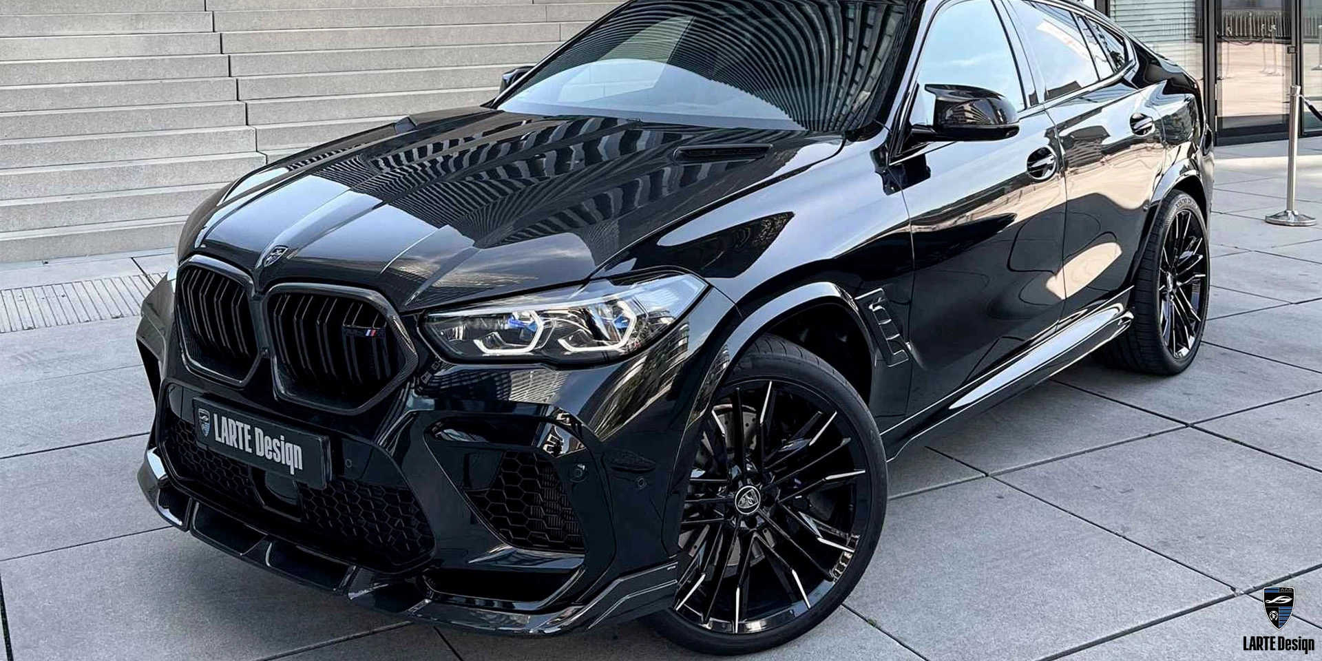 Kaufen Sie das maßgeschneiderte Heckskirt für den LARTE Performance BMW X6 M Competition F96 Carbonschwarz metallic