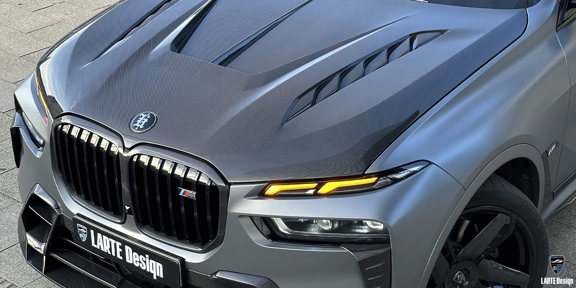 Price carbon fiber Bonnet SUV for BMW X7 M sport G07 2019-2024 Individual color Sunstone Metallic