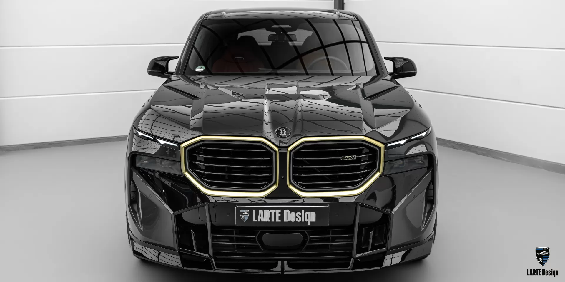Front look on BMW XM TwinPower Turbo V-8 with BMW M HYBRID with custom body kit