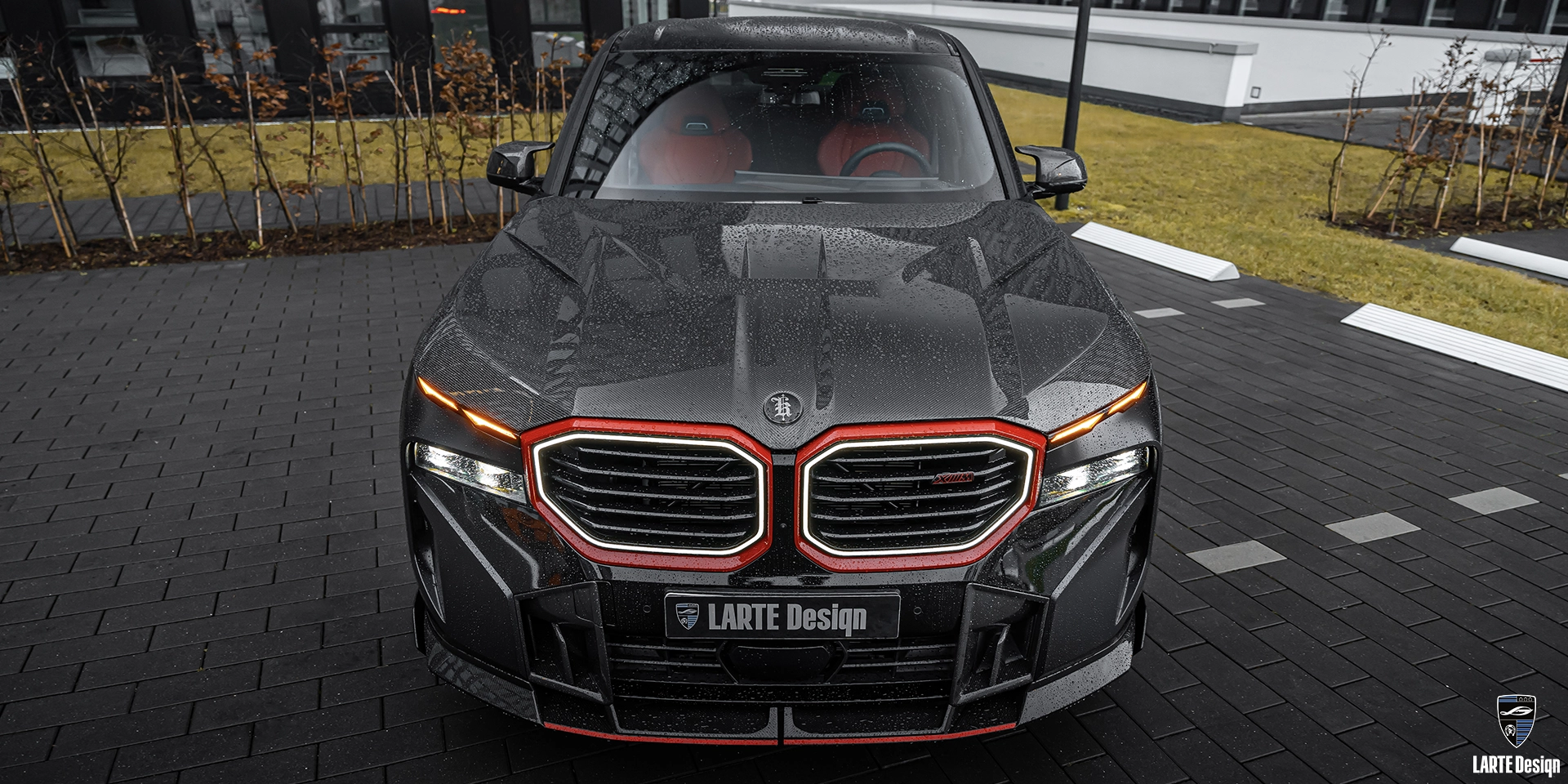 Front look of the tuning kit for BMW G09 XM Label Red