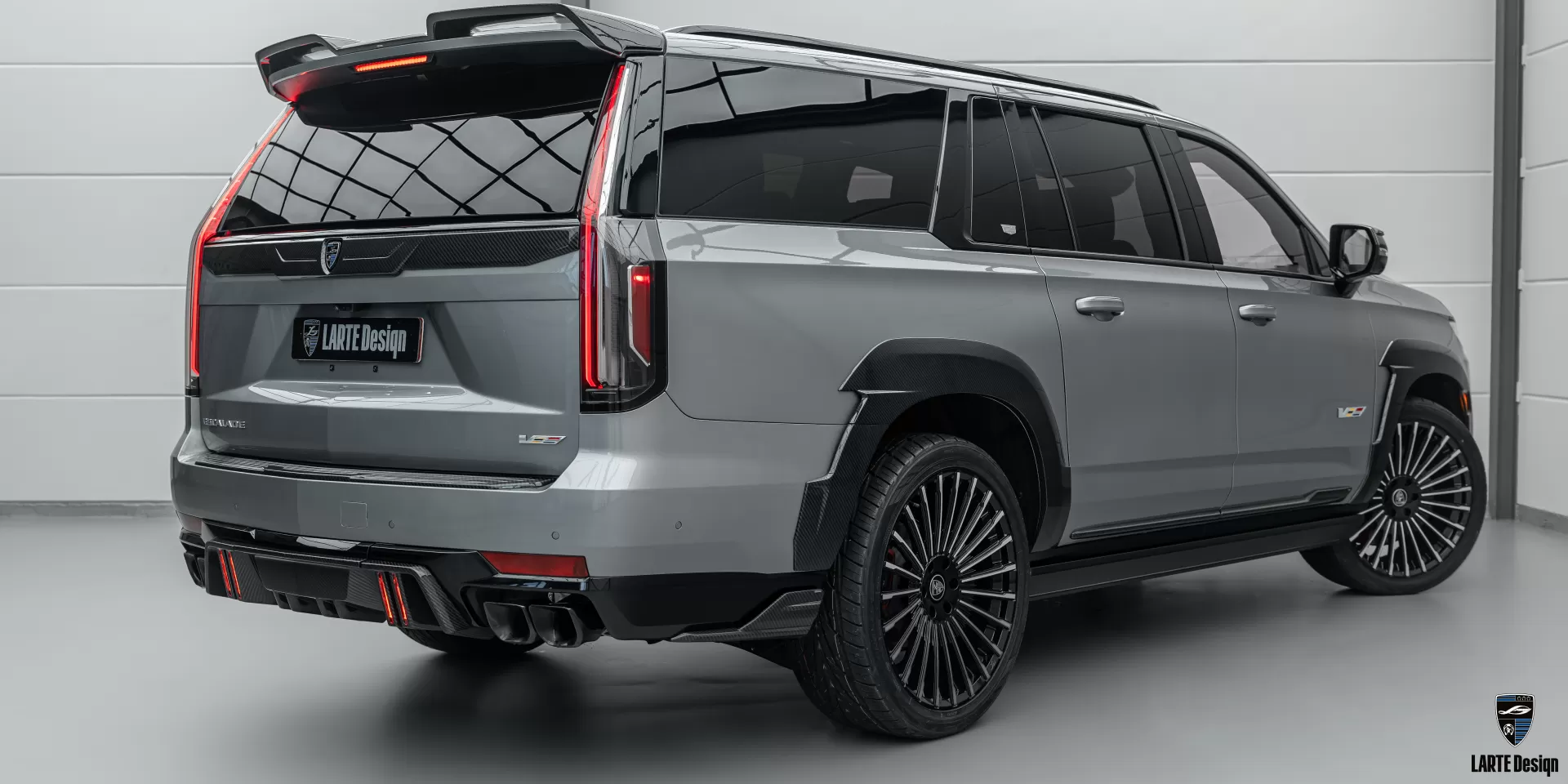 Cadillac Escalade-V ESV body kit details: roof spoiler, rear arch extensions, and custom rims