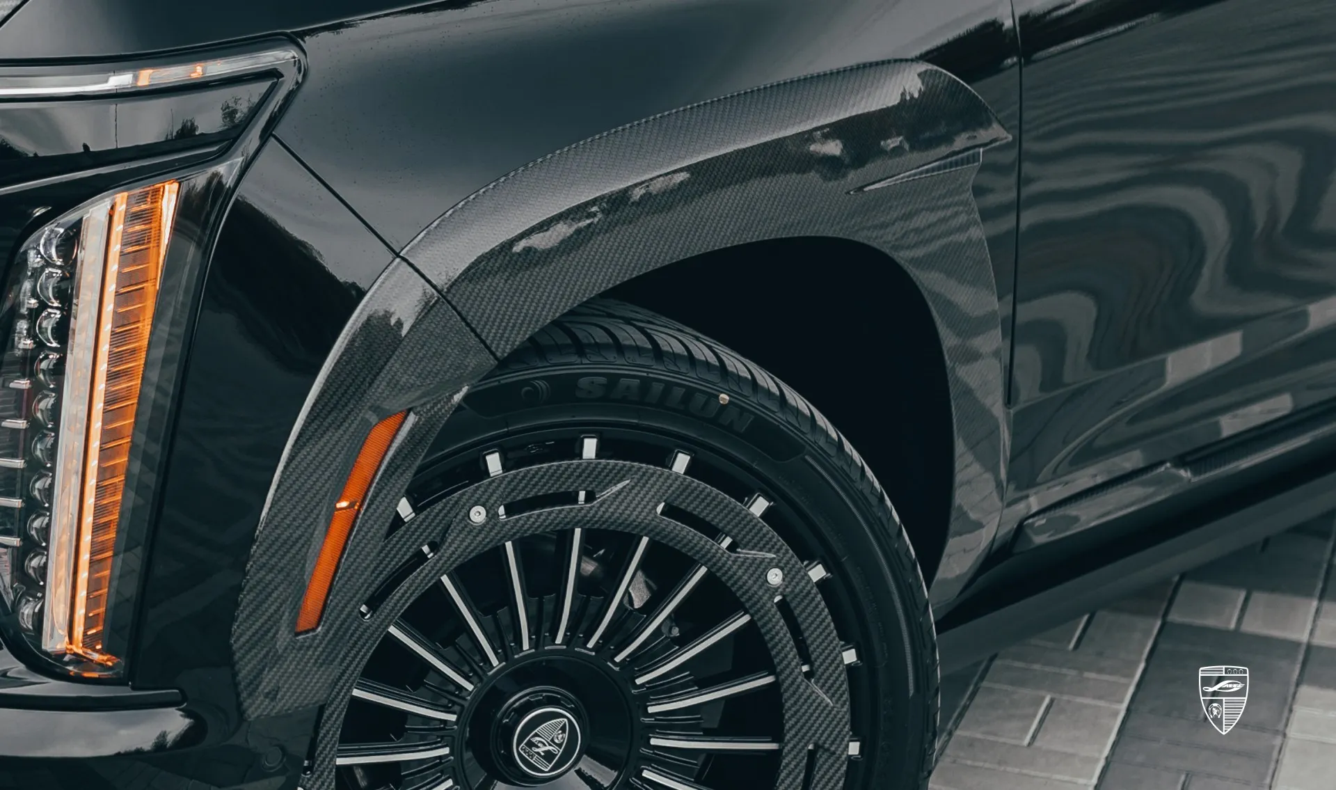 Carbonfaser-Radlaufverbreiterungen vorne Upgrade für Ihren SUV Cadillac Escalade 600 Carbonfaser-Radlaufverbreiterungen vorne Upgrade für Ihren SUV Cadillac Escalade 600 von LARTE Design