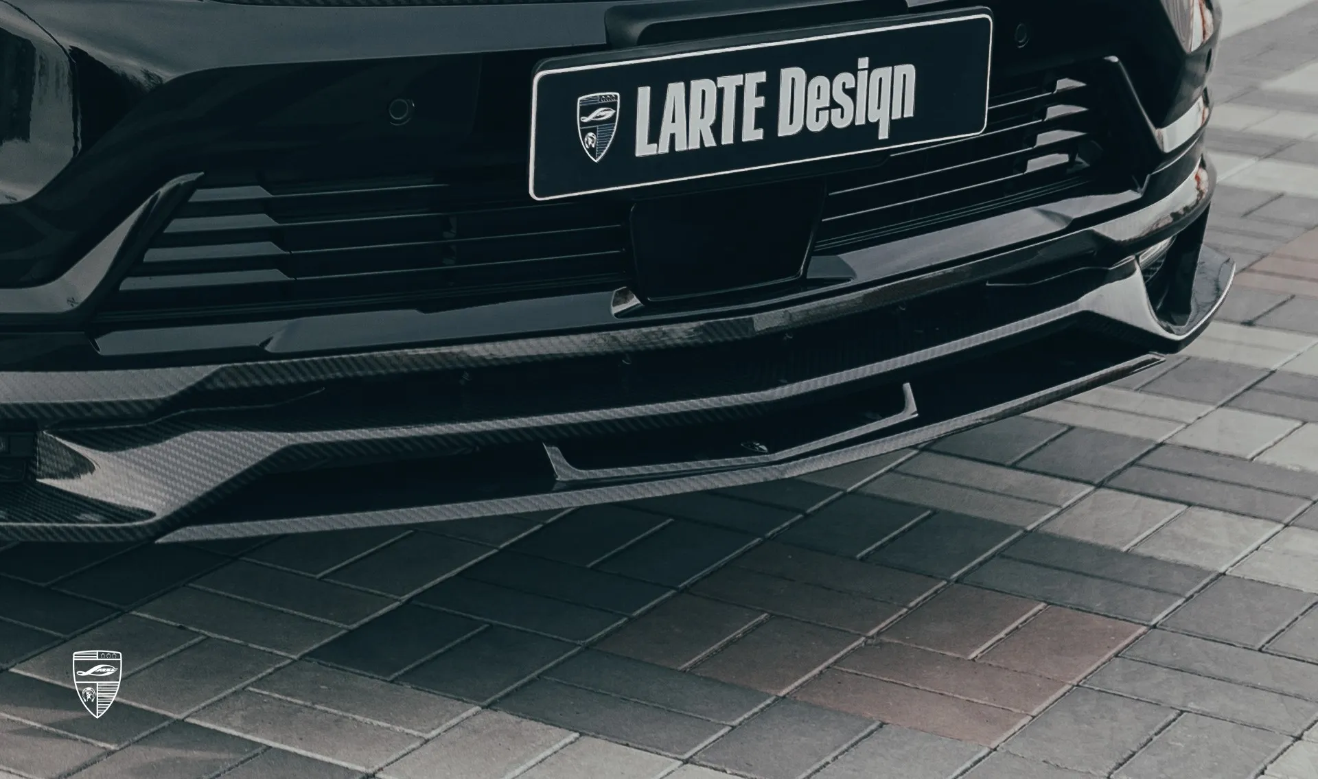 Carbonfaser-Frontsplitter für Ihren Cadillac Escalade 600 im Erscheinungspaket  Carbonfaser-Frontsplitter für Ihren Cadillac Escalade 600 im Erscheinungspaket von LARTE Design