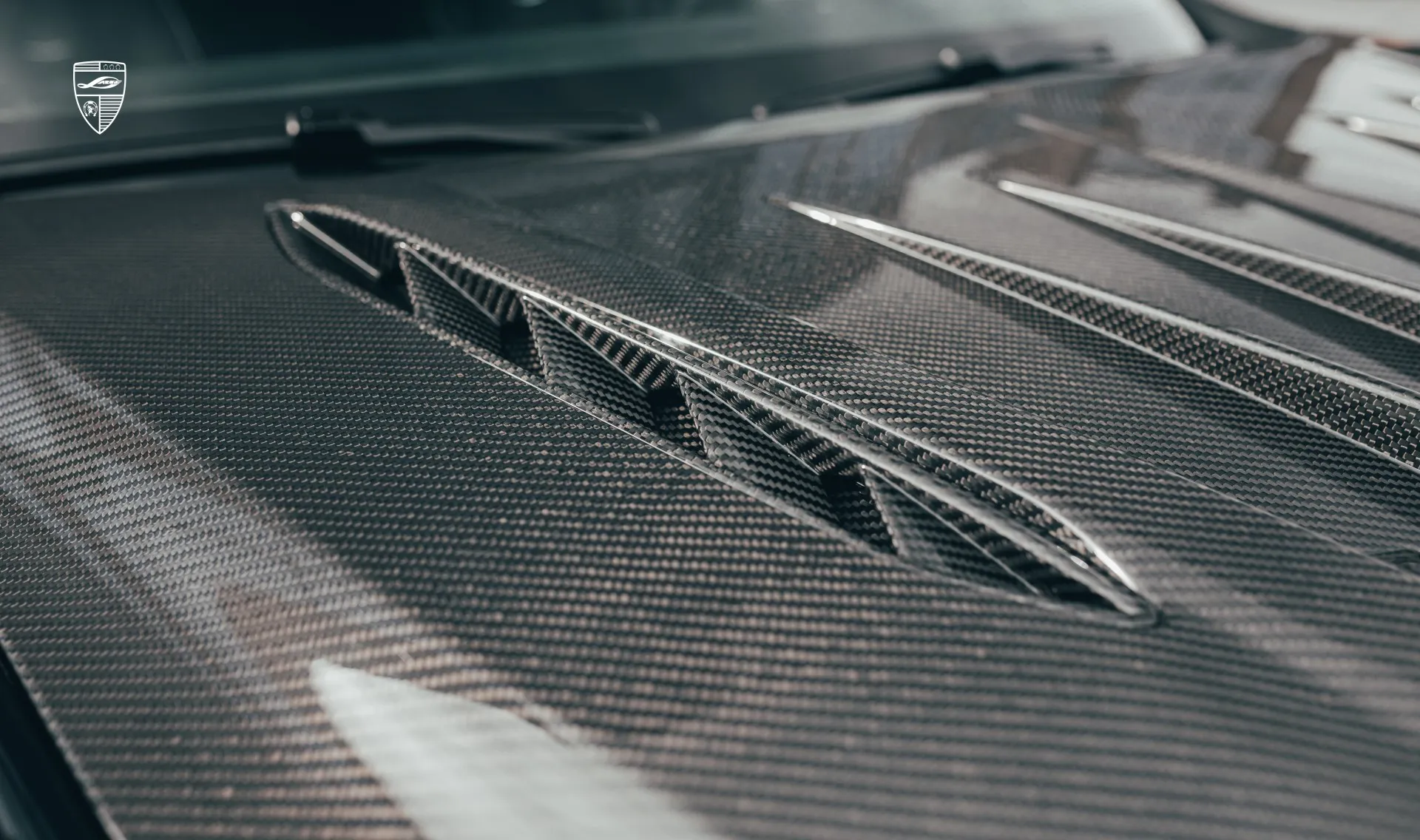 Carbonfaser-Motorhaube Upgrade für Ihren SUV Cadillac Escalade 600 Carbonfaser-Motorhaube Upgrade für Ihren SUV Cadillac Escalade 600 von LARTE Design