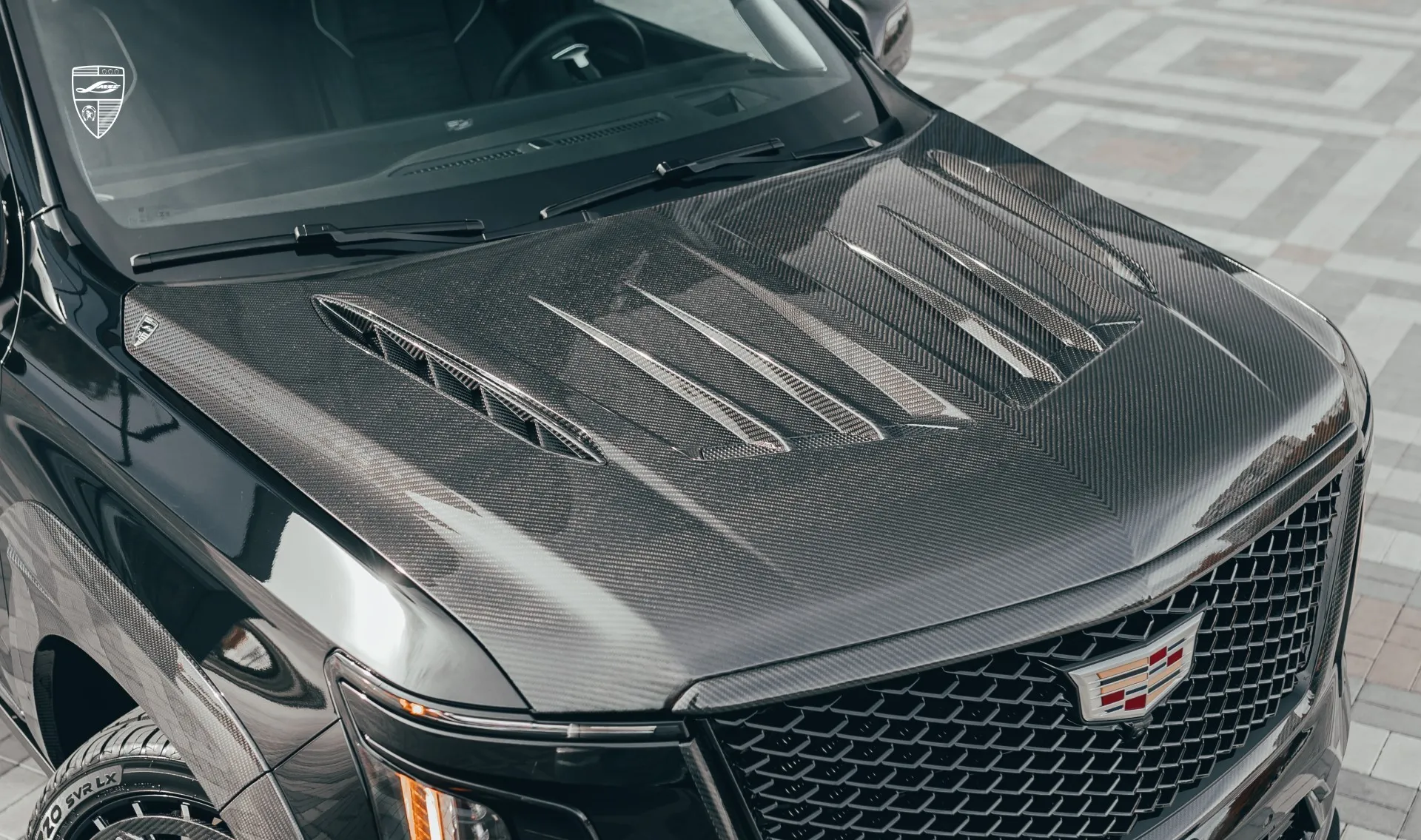 Carbonfaser-Motorhaube Upgrade für den Luxuswagen Cadillac Escalade 600 Carbonfaser-Motorhaube Upgrade für den Luxuswagen Cadillac Escalade 600 von LARTE Design