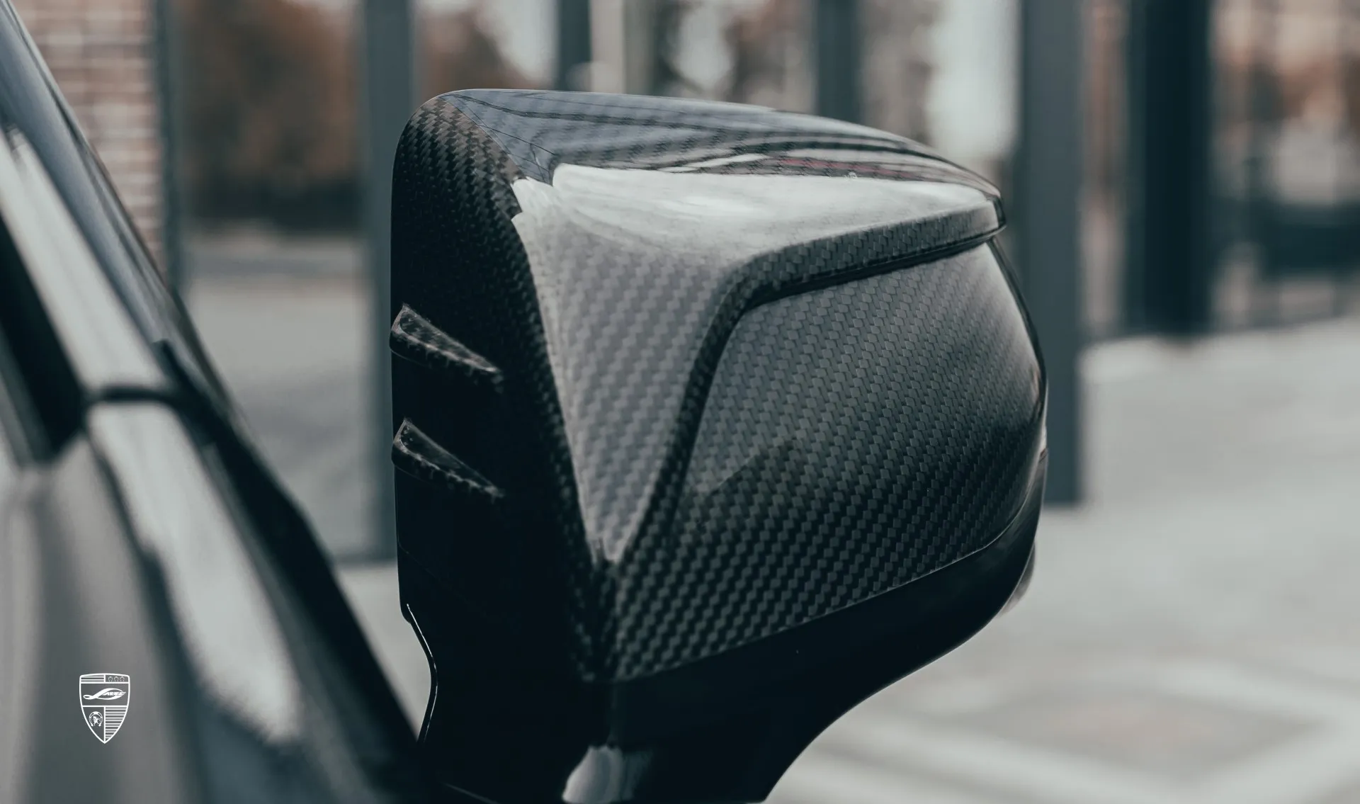 Carbonfaser-Spiegelkappen Upgrade für den Luxuswagen Cadillac Escalade 600 Carbonfaser-Spiegelkappen Upgrade für den Luxuswagen Cadillac Escalade 600 von LARTE Design