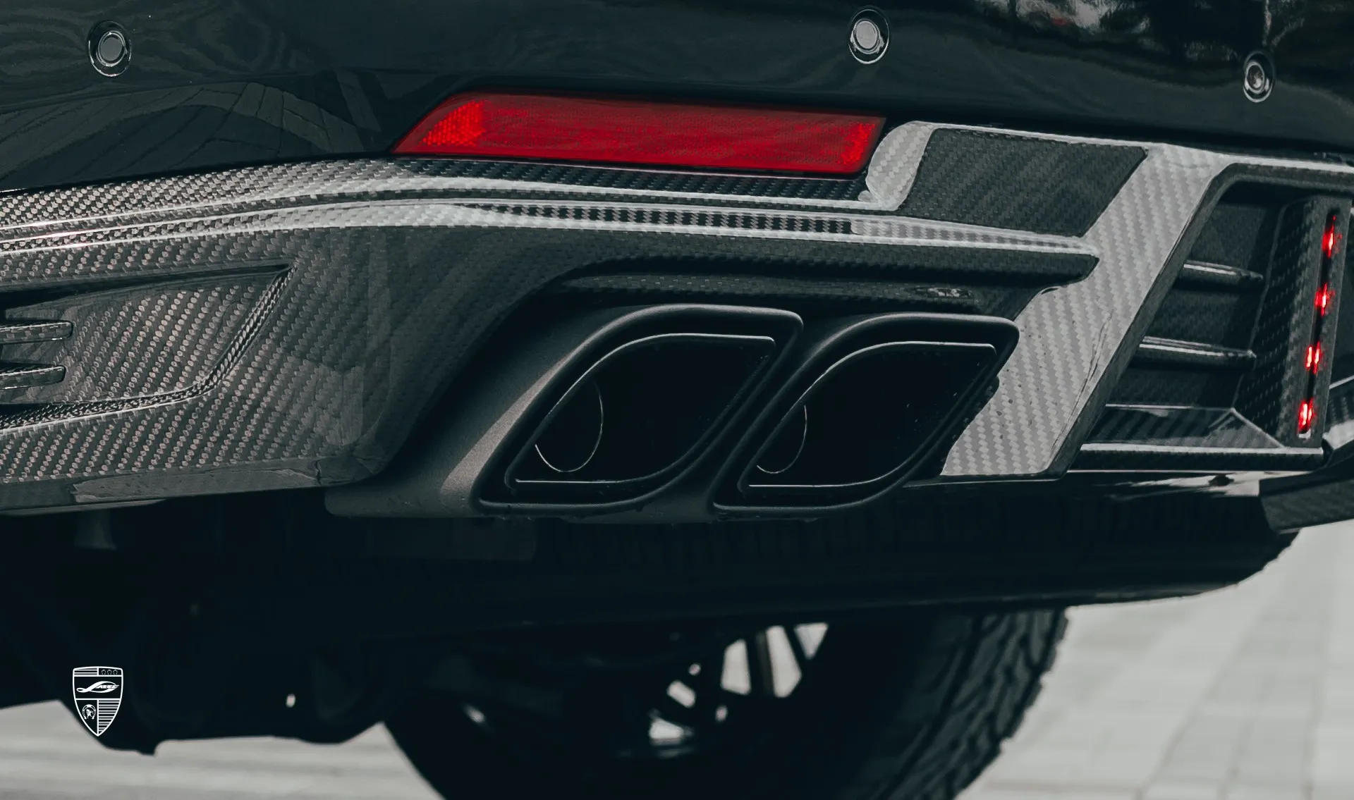 Endrohre Upgrade für Ihren SUV Cadillac Escalade 600 Endrohre Upgrade für Ihren SUV Cadillac Escalade 600 von LARTE Design