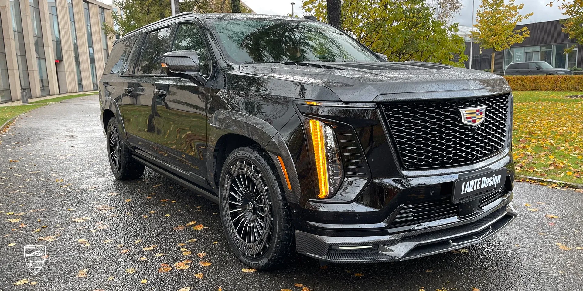 Widebody Escalade 600 mit Carbon-Karosserie-Upgrades 2026 Cadillac Escalade 600 Widebody-SUV – ESTHETE-Kotflügel und Design-Upgrade