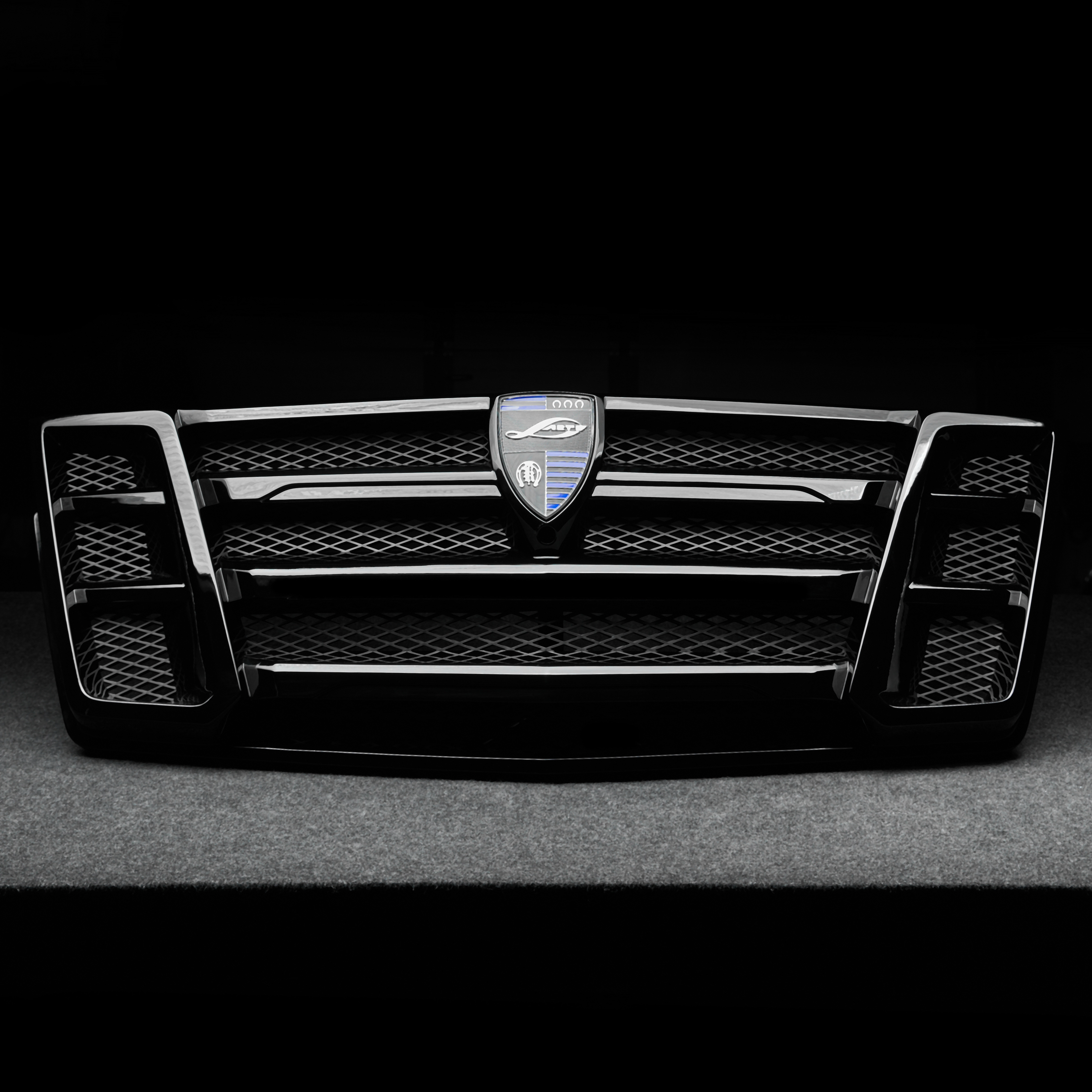 Custom Inserts of the front grille for Cadillac Escalade ESV GMT 1XX 6.2 AT ESV 6.2L V8 VVT DFM Petrol 420 hp engine