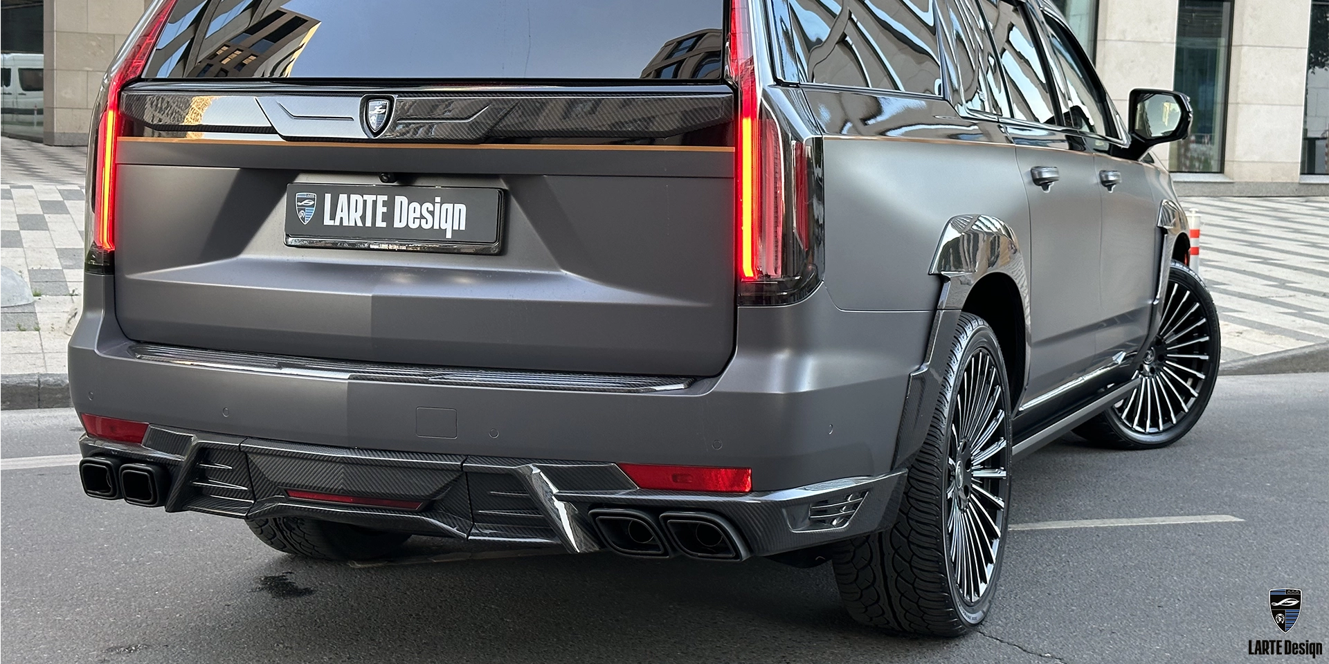 Aerodynamischer Zusatzdiffusor für Cadillac Escalade GMT 1XX 6.2 BEI Premium Luxury bestellen