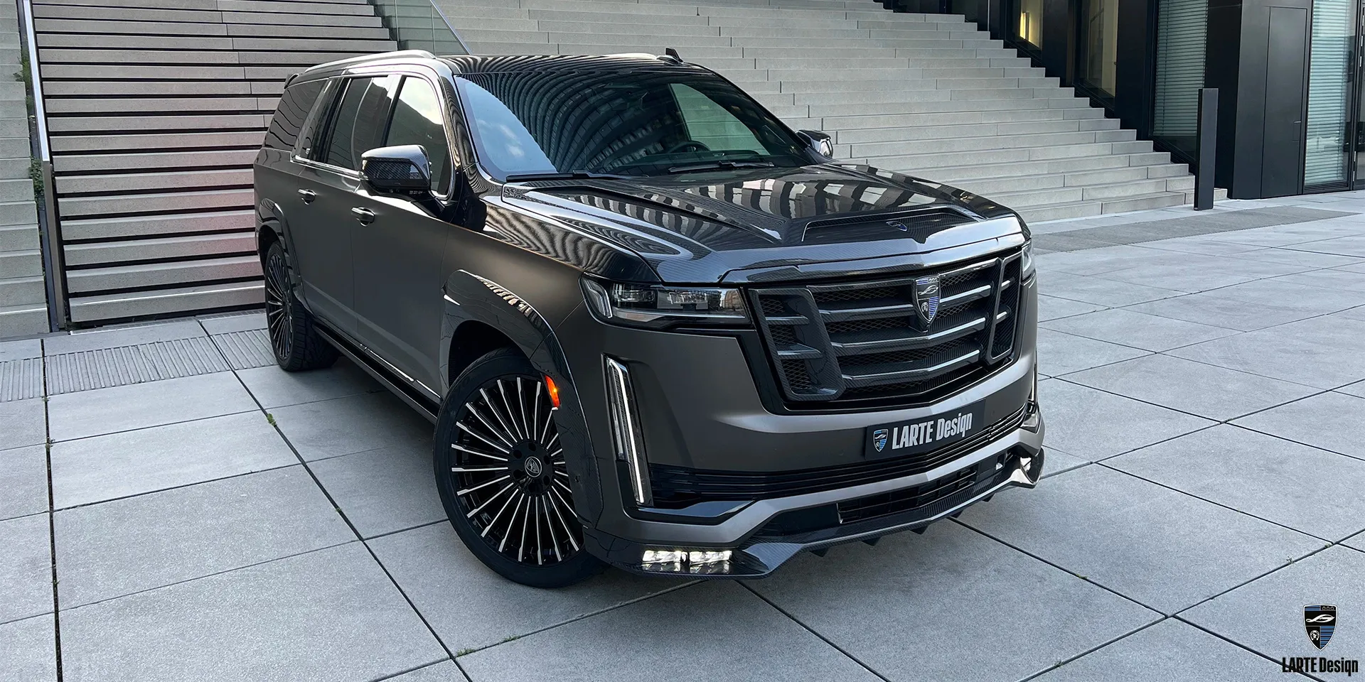 Order new carbon fiber exhaust tips for Cadillac Escalade GMT 1XX 6.2 AT ESV Sport Galactic Grey Metallic 2023