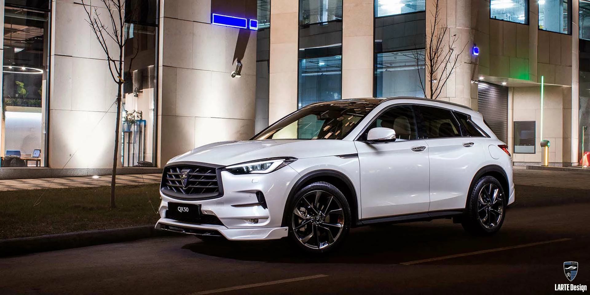 Preis für das Tuning des Infiniti QX50 Luxury in STRAHLEND WEISS 2023