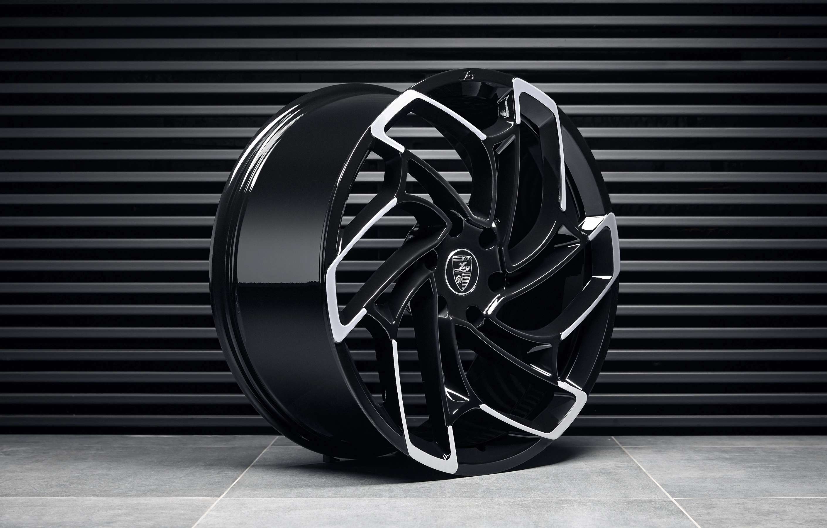Forged alloy wheels for INFINITI QX80 Luxe