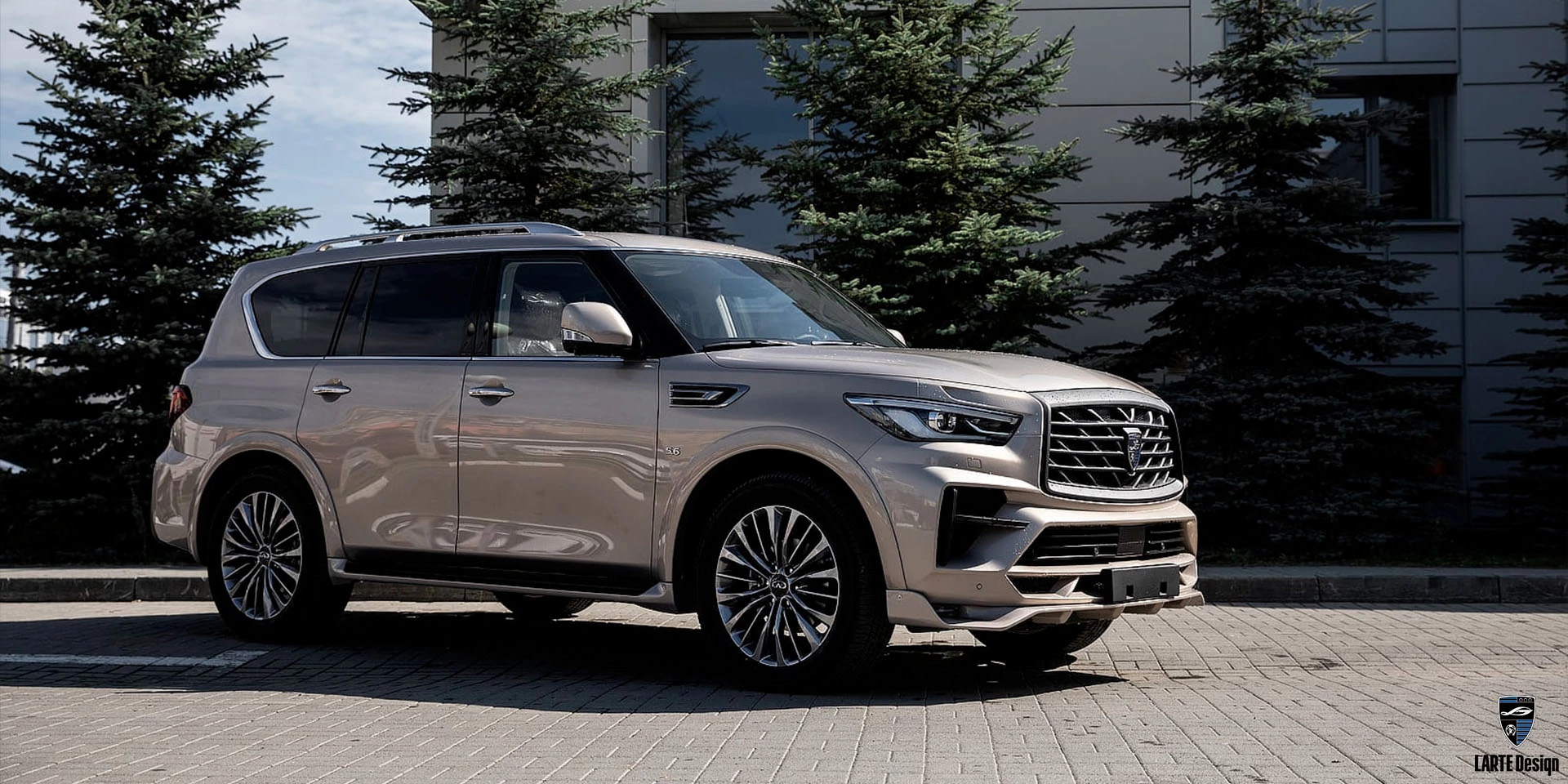 Bestellen Sie glänzend schwarze Karosserie-Kits für den INFINITI QX80 Sensory 4WD V8 Mondstein Weiß 2023