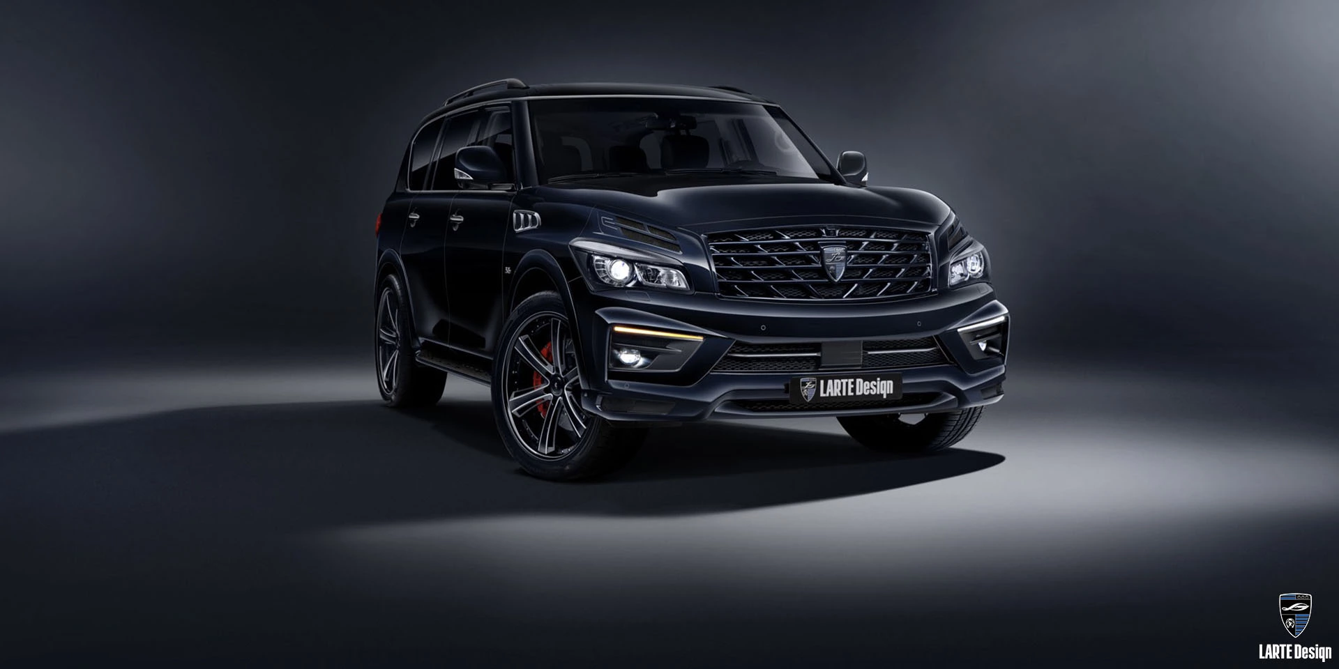 Individuelles Karosserietuning für INFINITI QX80 Premium Select V8 Schwarz