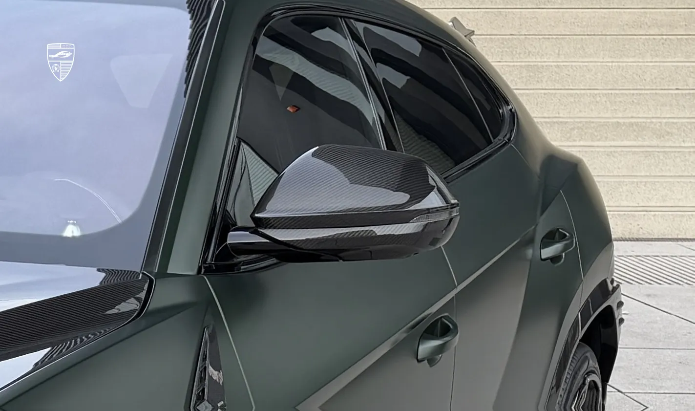Mirror caps for your Lamborghini URUS S / Performante in the carbon appearance package by LARTE Design