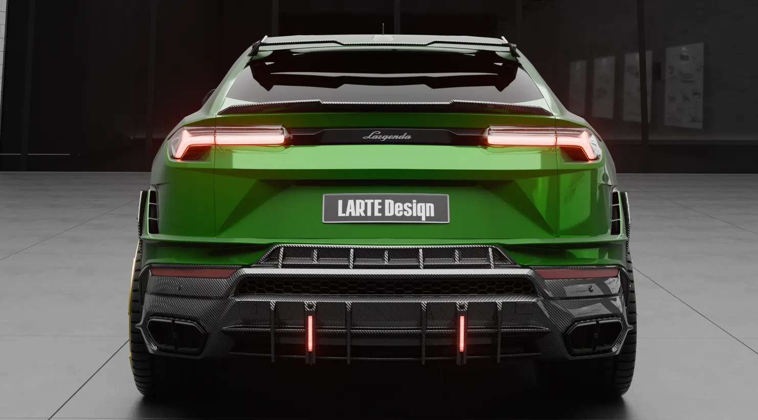Schrägansicht von hinten auf einen Lamborghini URUS S / Performante mit individuellem Erscheinungsbild Schrägansicht von hinten auf einen Lamborghini URUS S / Performante mit Karosserie-Kit für ein individuelles Erscheinungsbild