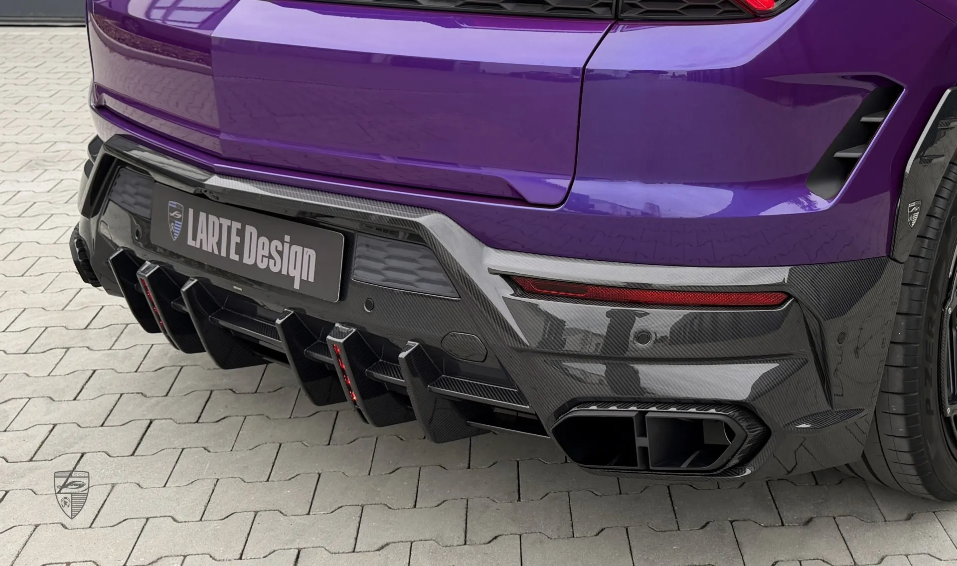 Carbon-Heckdiffusor Upgrade für den Luxuswagen URUS SE von LARTE Design