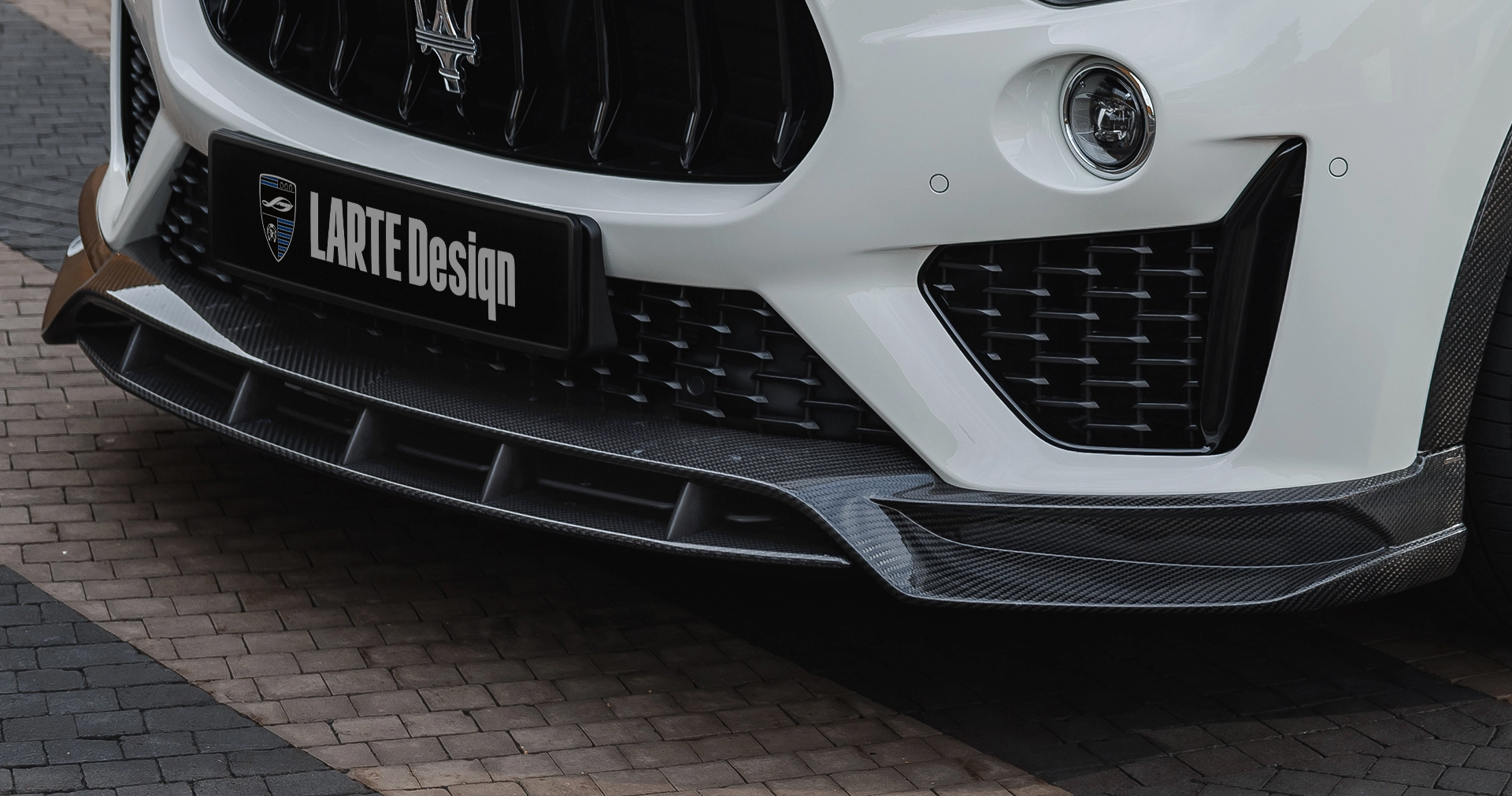 Buy carbon fiber Front lip for Maserati Levante GT V 8 Bianco/White /2018/2019/2020/2021/2022