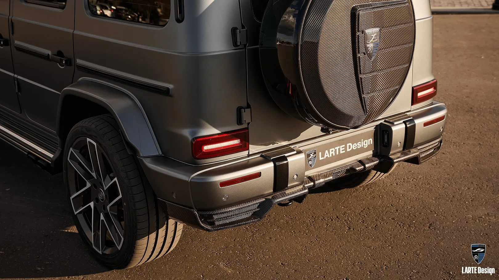 Carbon rear diffuser in tuning for Mercedes G63 W463 by LARTE Design