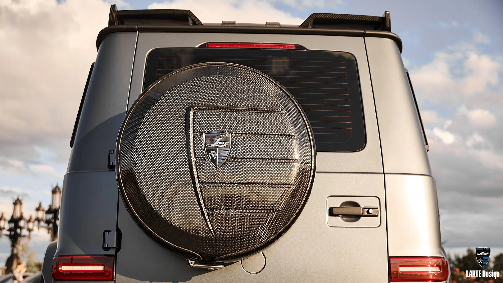 Carbon spare wheel cover in tuning for Mercedes G63 W463 by LARTE Design