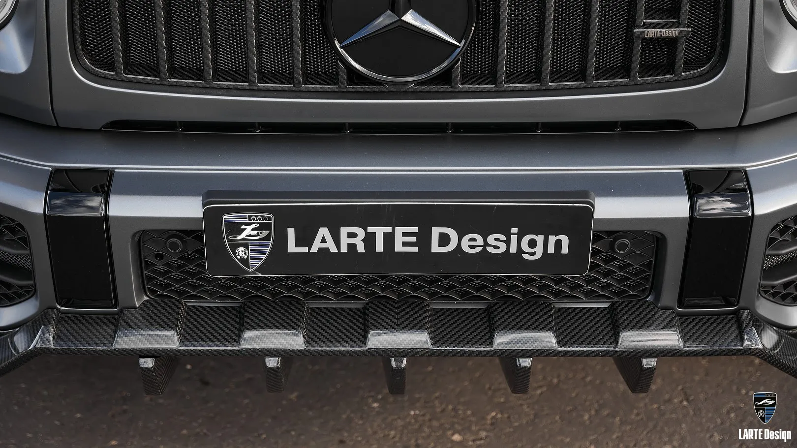 Carbon front lip spoiler in tuning for Mercedes G63 W463 by LARTE Design