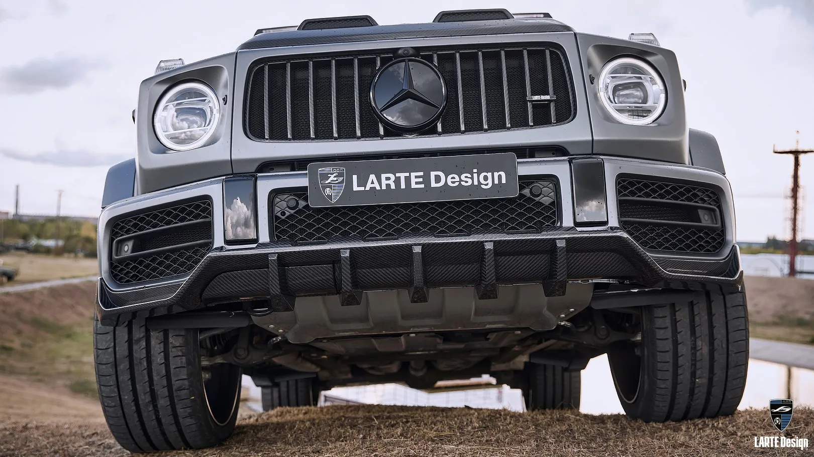 Front lip spoiler in tuning for Mercedes G63 W463 by LARTE Design