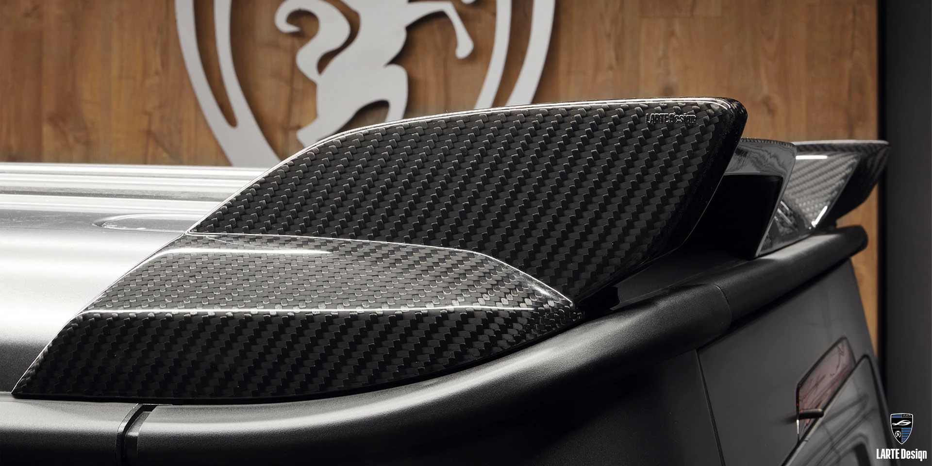 Buy carbon fiber spoiler for Mercedes-Benz G-Class 63 AMG W463 Selenite Grey metallic 