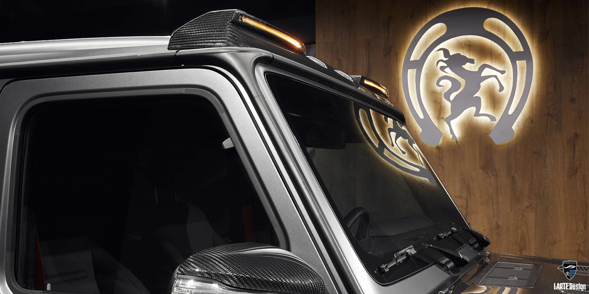 Bestellen Sie das Bremslicht für Mercedes-Benz G-Klasse 63 AMG W463 in Selenitgrau Metallic