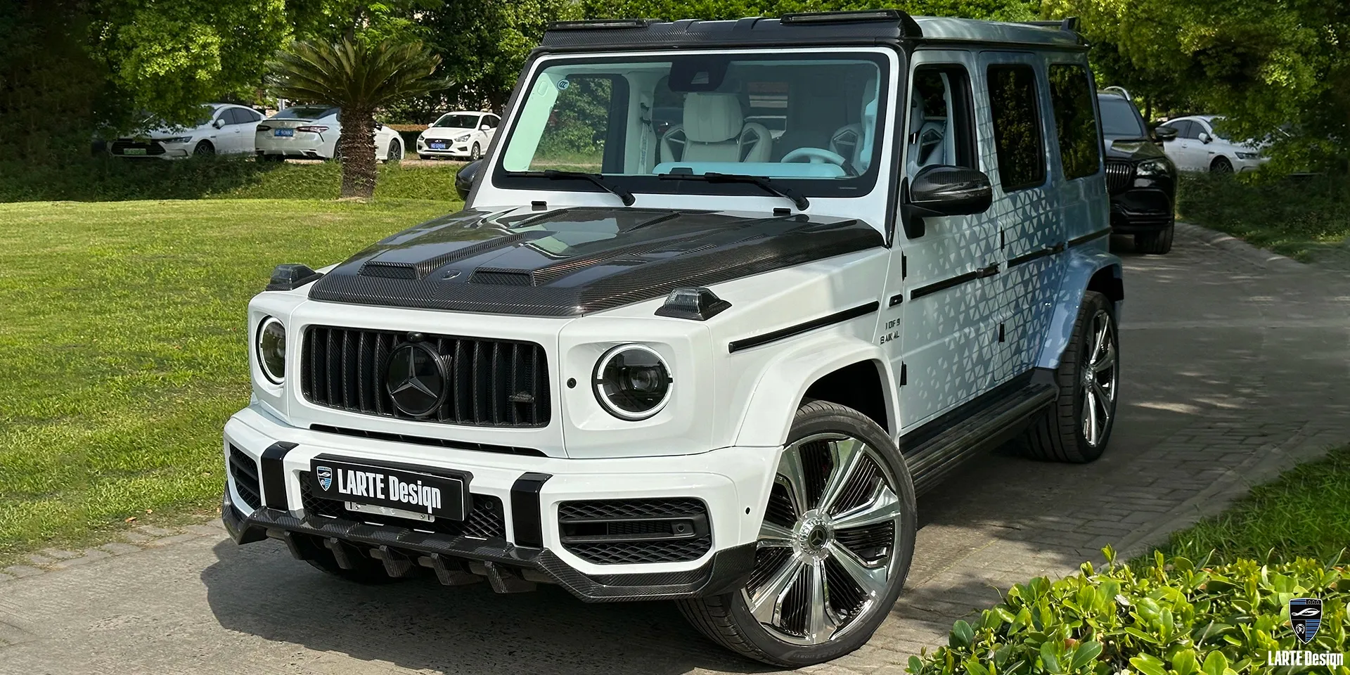 Custom carbon fiber body kit for Mercedes G63 AMG W463, G 350d, 400d, 500 by LARTE Design
