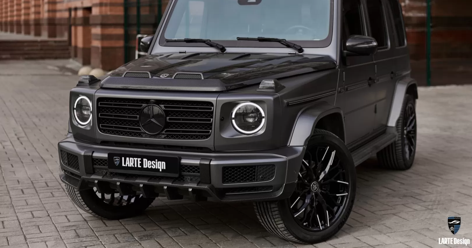 Body kit with carbon hood for Mercedes G class W463 G 350 d, 400 d, 500