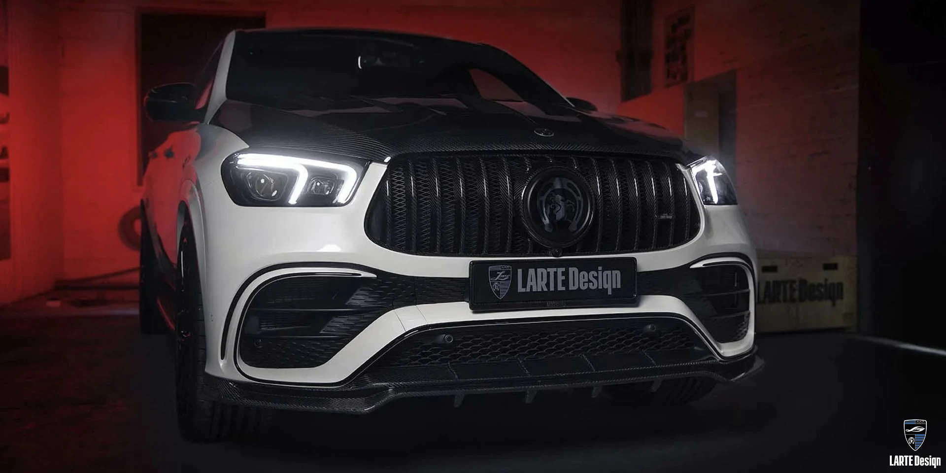 Carbon fiber bumper lip for Mercedes-AMG GLE 63S 4MATIC Diamond White by LARTE Design