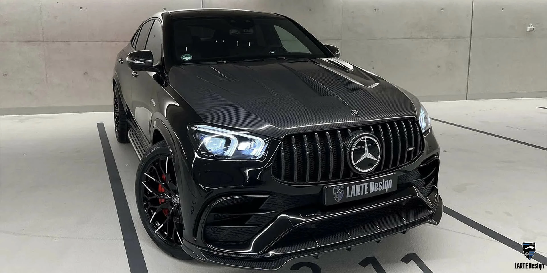 Installation von individuellem Karosserietuning für Mercedes-AMG GLE 63S 4MATIC V167 Selenitgrau metallic